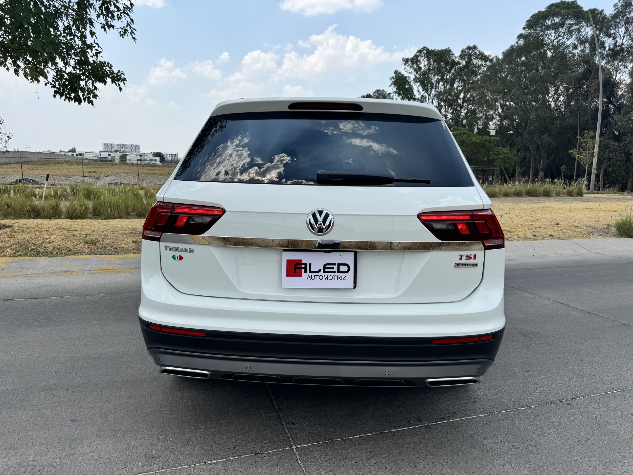 Volkswagen Tiguan 2020 Comfortline Plus Automático Blanco