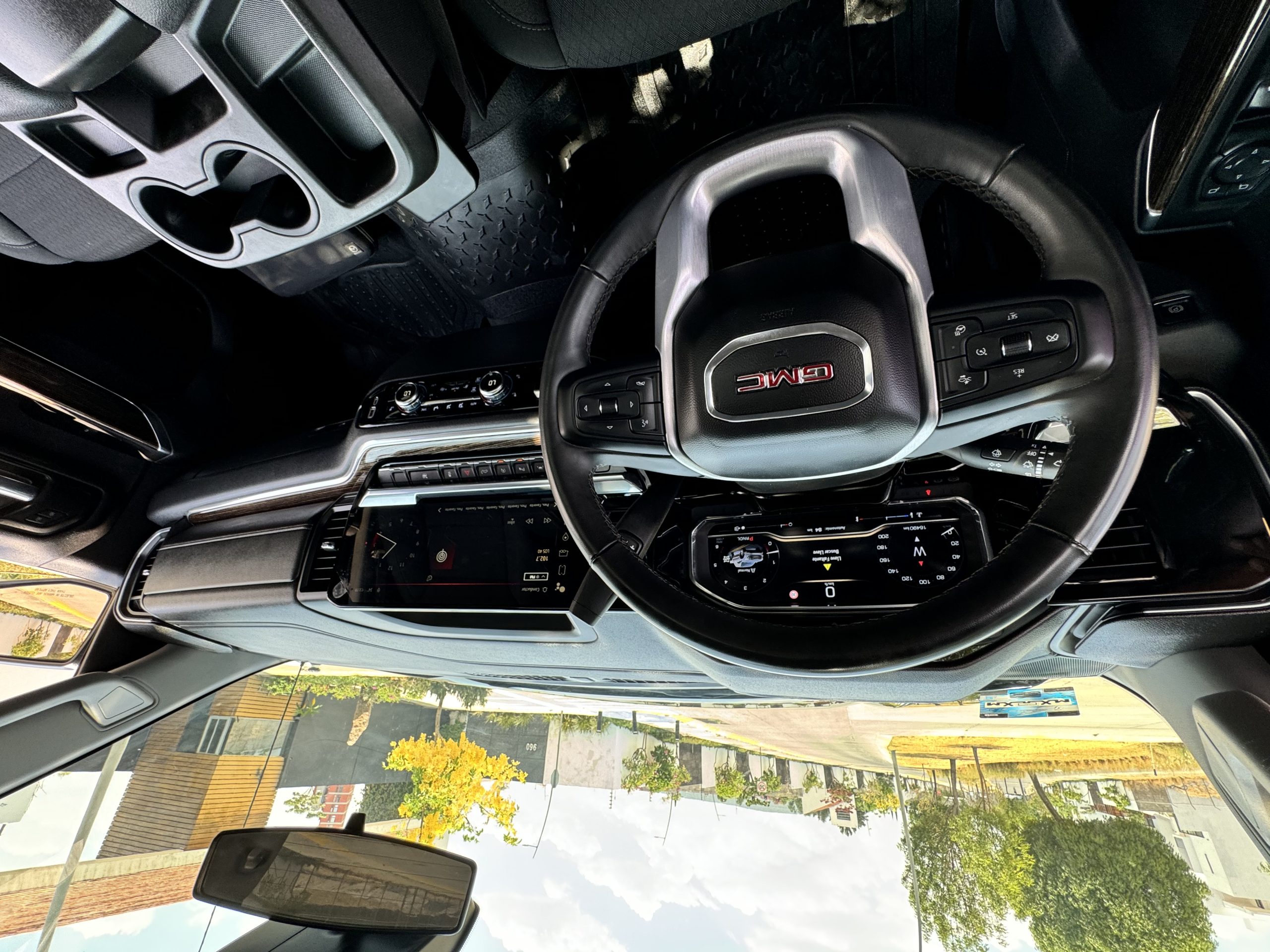 GMC Sierra 2023 SLE Automático Negro