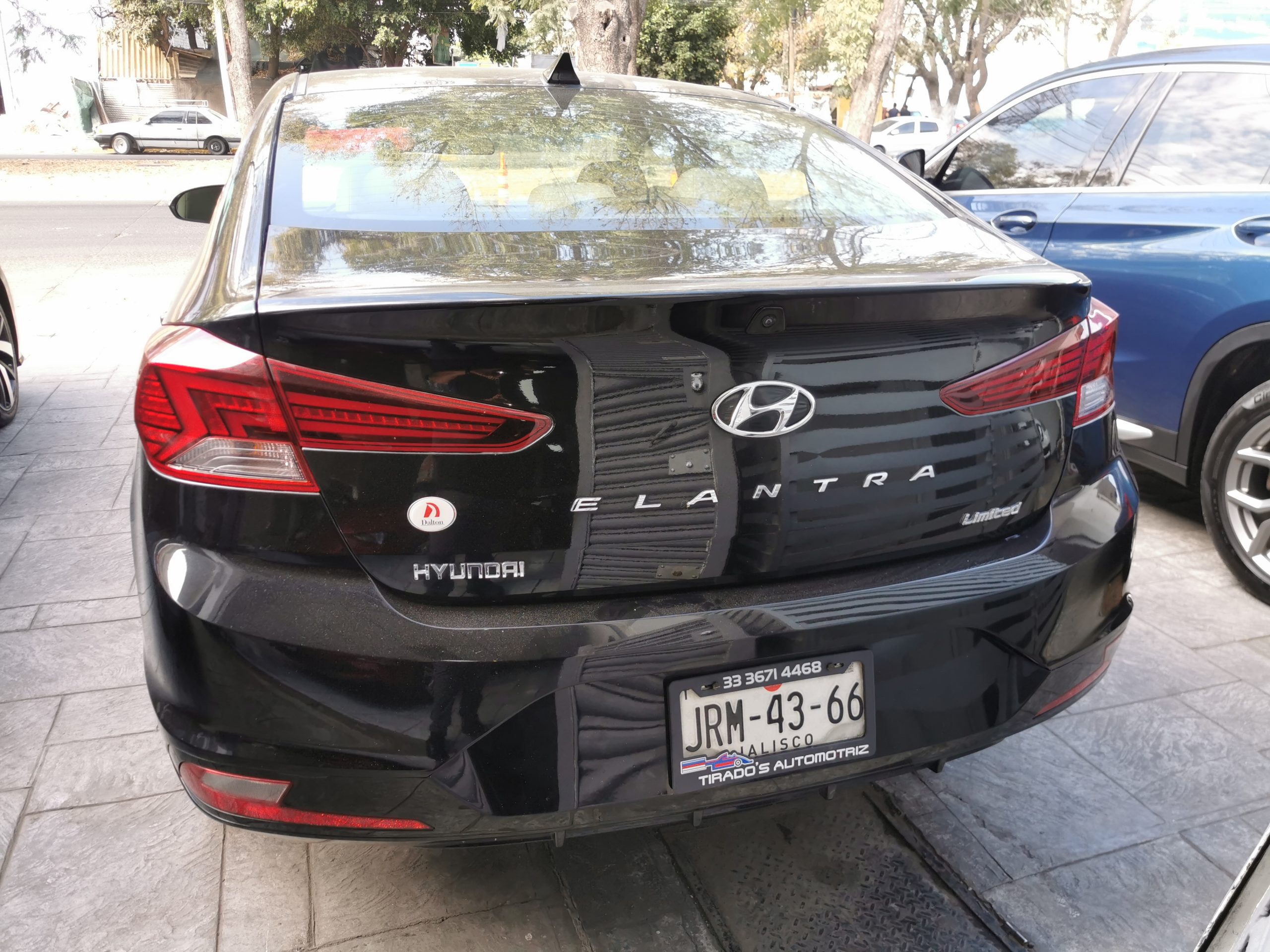 Hyundai Elantra 2019 LIMITED TECH NAVI Automático Negro