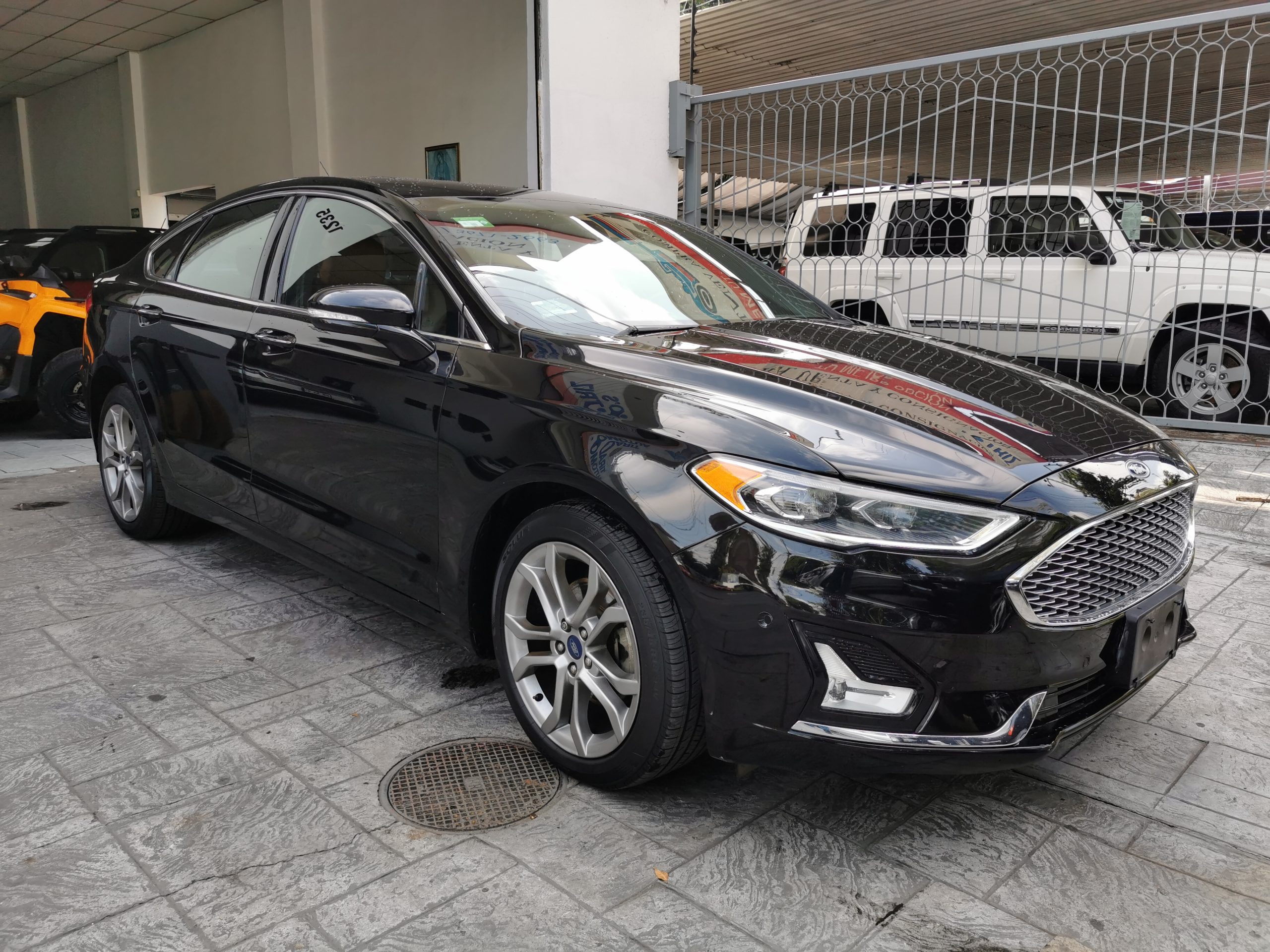 Ford Fusion 2019 TITANIUM Automático Negro