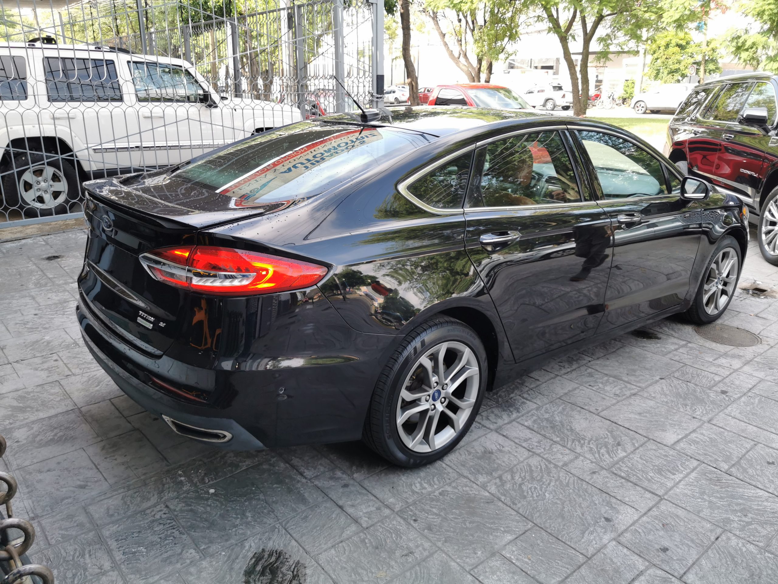 Ford Fusion 2019 TITANIUM Automático Negro