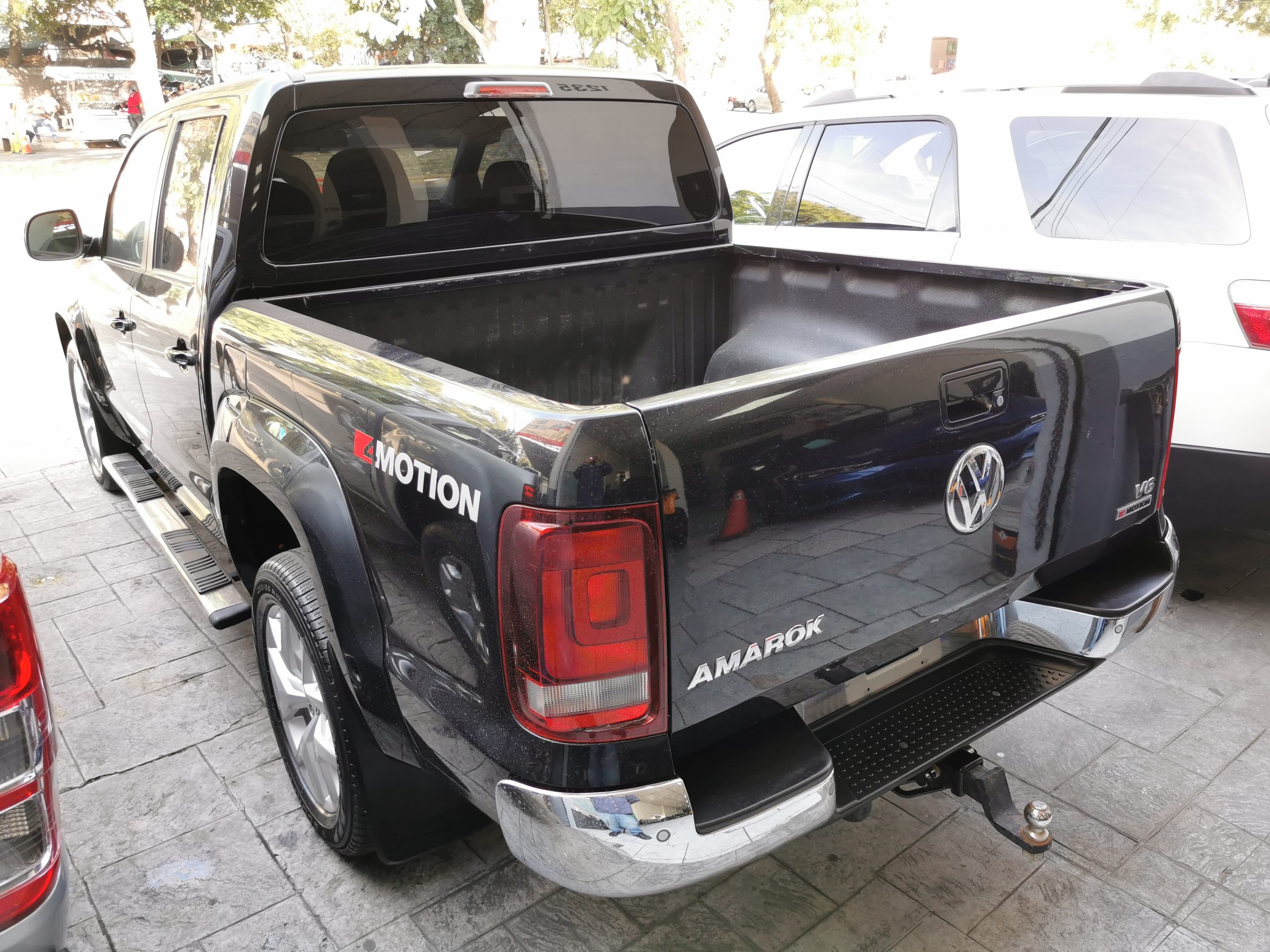 Volkswagen Amarok 2020 HIGHLINE Automático Negro