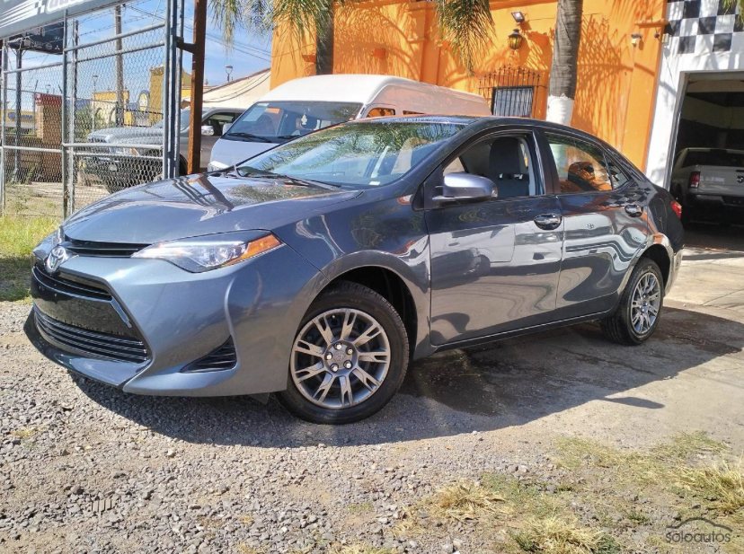 Toyota Corolla 2018 Automático Automático Gris