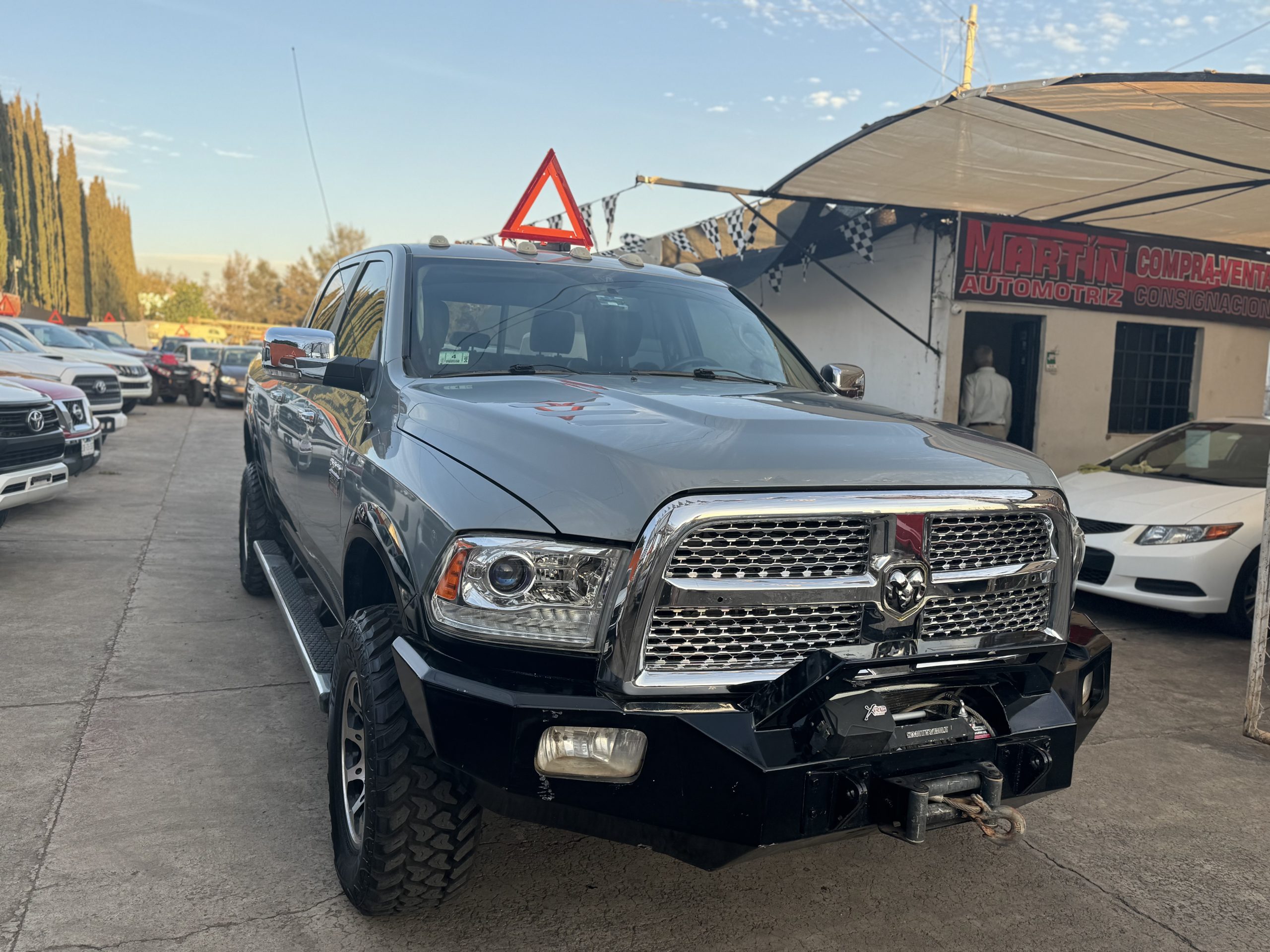 Dodge RAM 2010 Diesel 4x4 motor 6.7 li Automático Gris