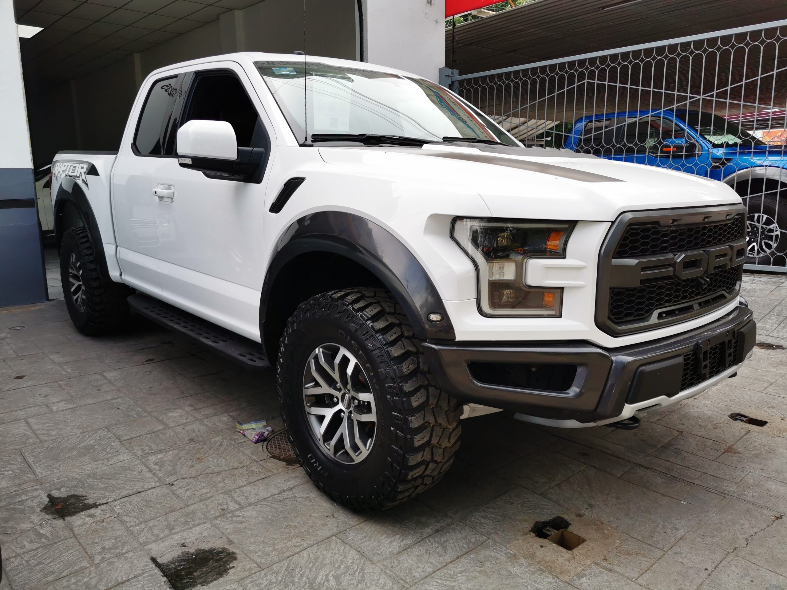 Ford Lobo 2018 RAPTOR CABINA Y MEDIA Automático Blanco