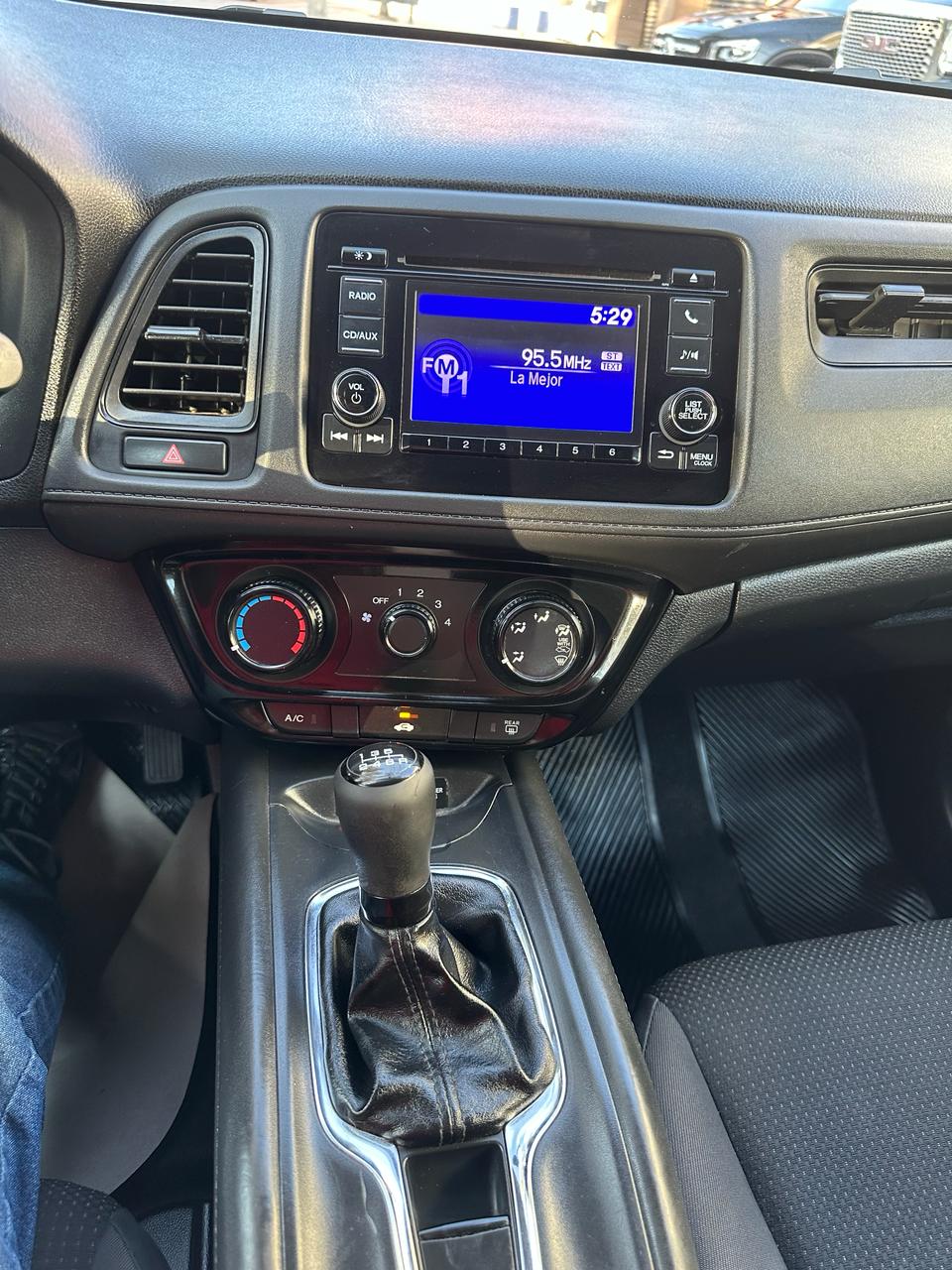 Honda HR-V 2021 uniq Manual Blanco