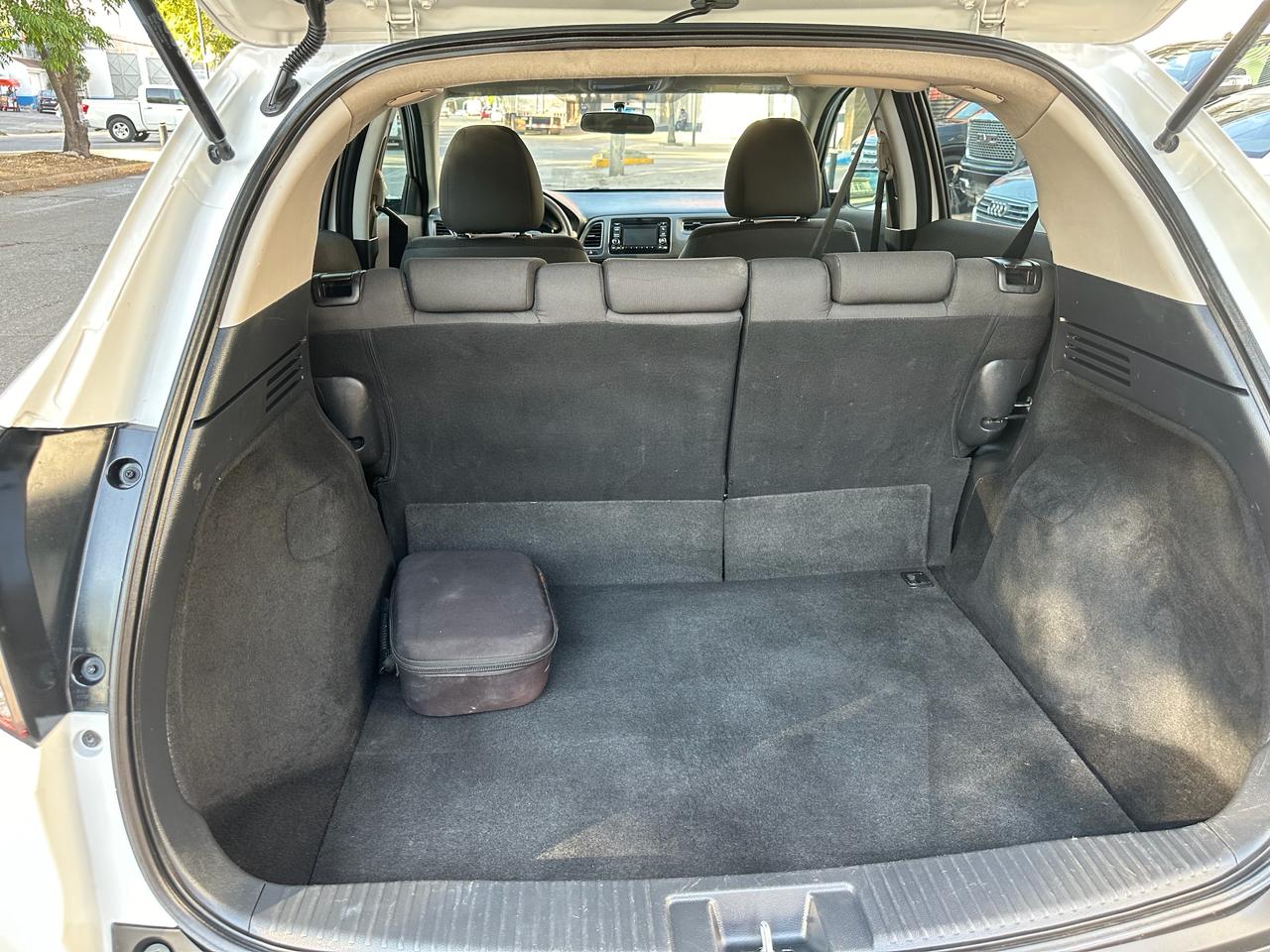 Honda HR-V 2021 uniq Manual Blanco
