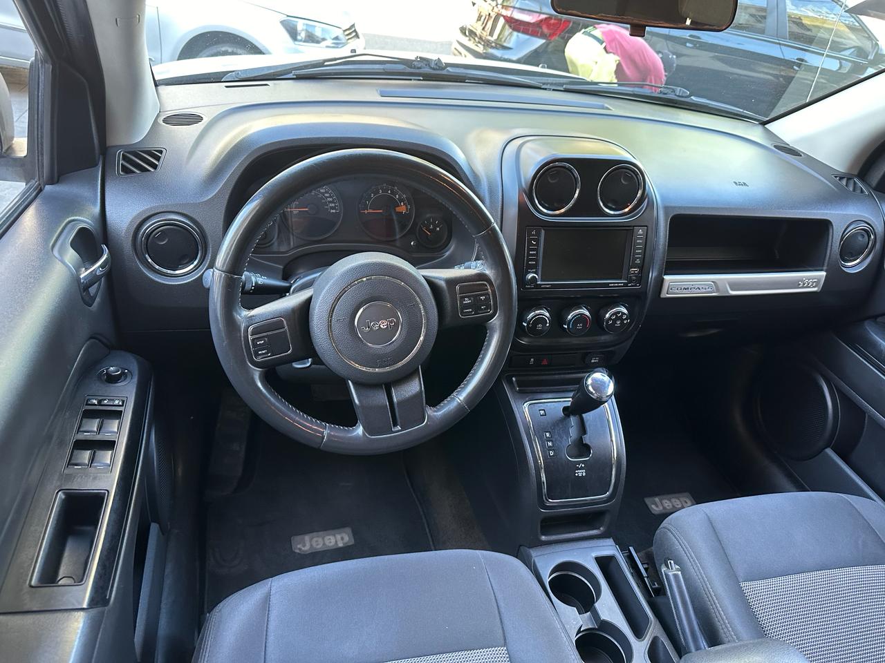 Jeep Compass 2014 LATITUDE Automático Plata
