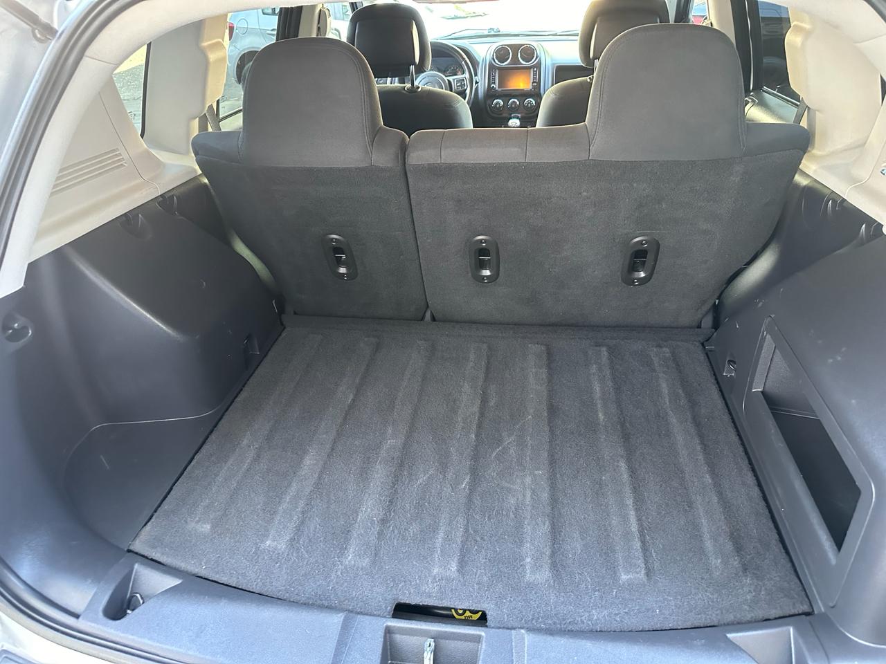 Jeep Compass 2014 LATITUDE Automático Plata