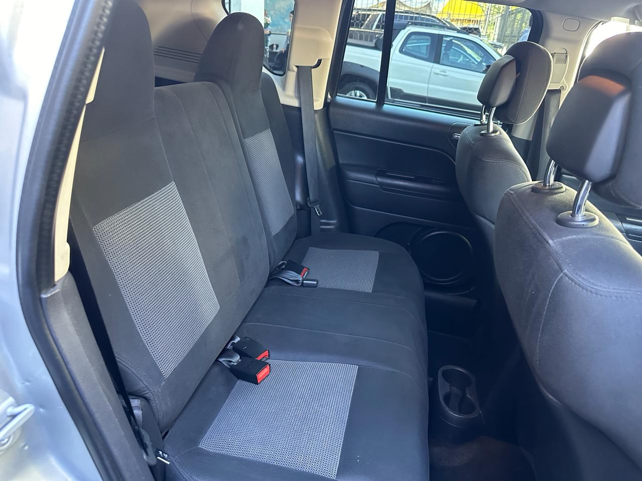 Jeep Compass 2014 LATITUDE Automático Plata