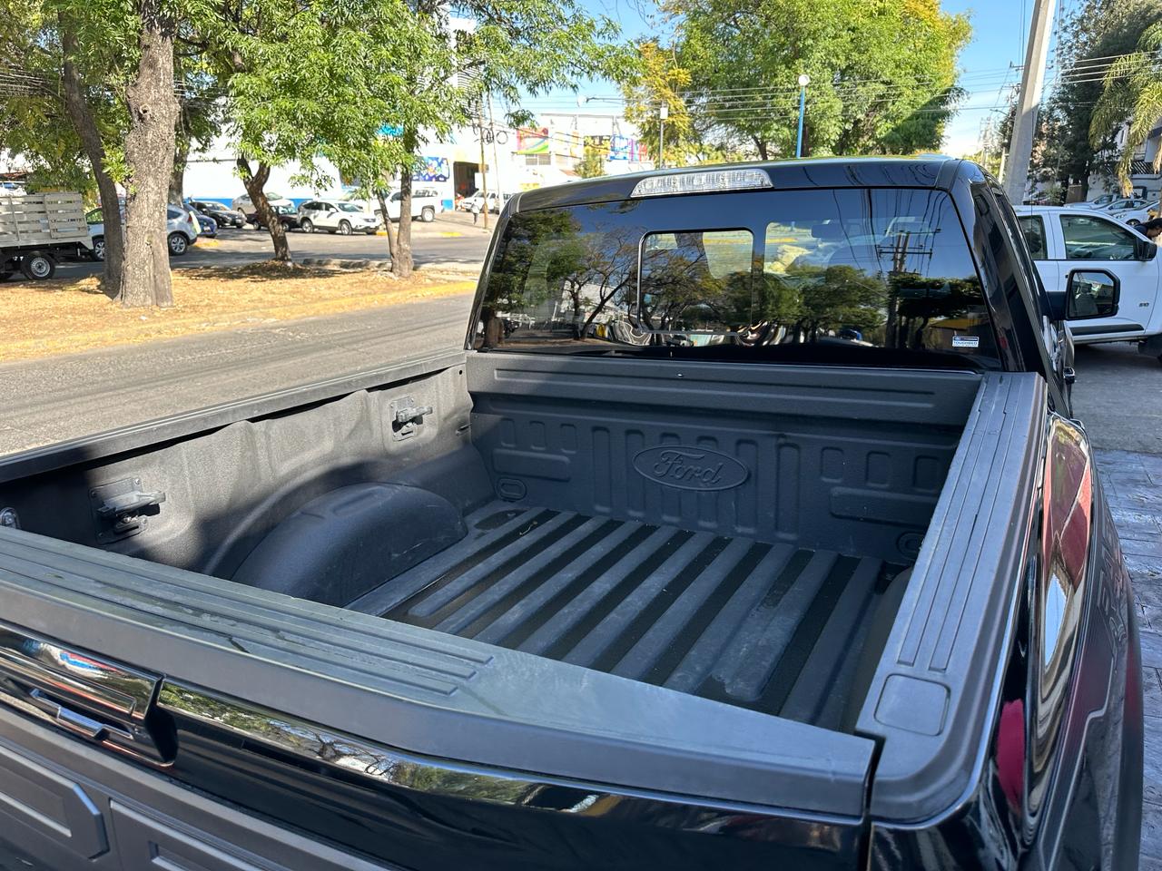 Ford Lobo 2020 RAPTOR DOBLE CABINA Automático Negro