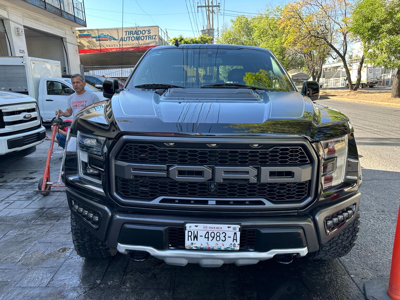 Ford Lobo 2020 RAPTOR DOBLE CABINA Automático Negro