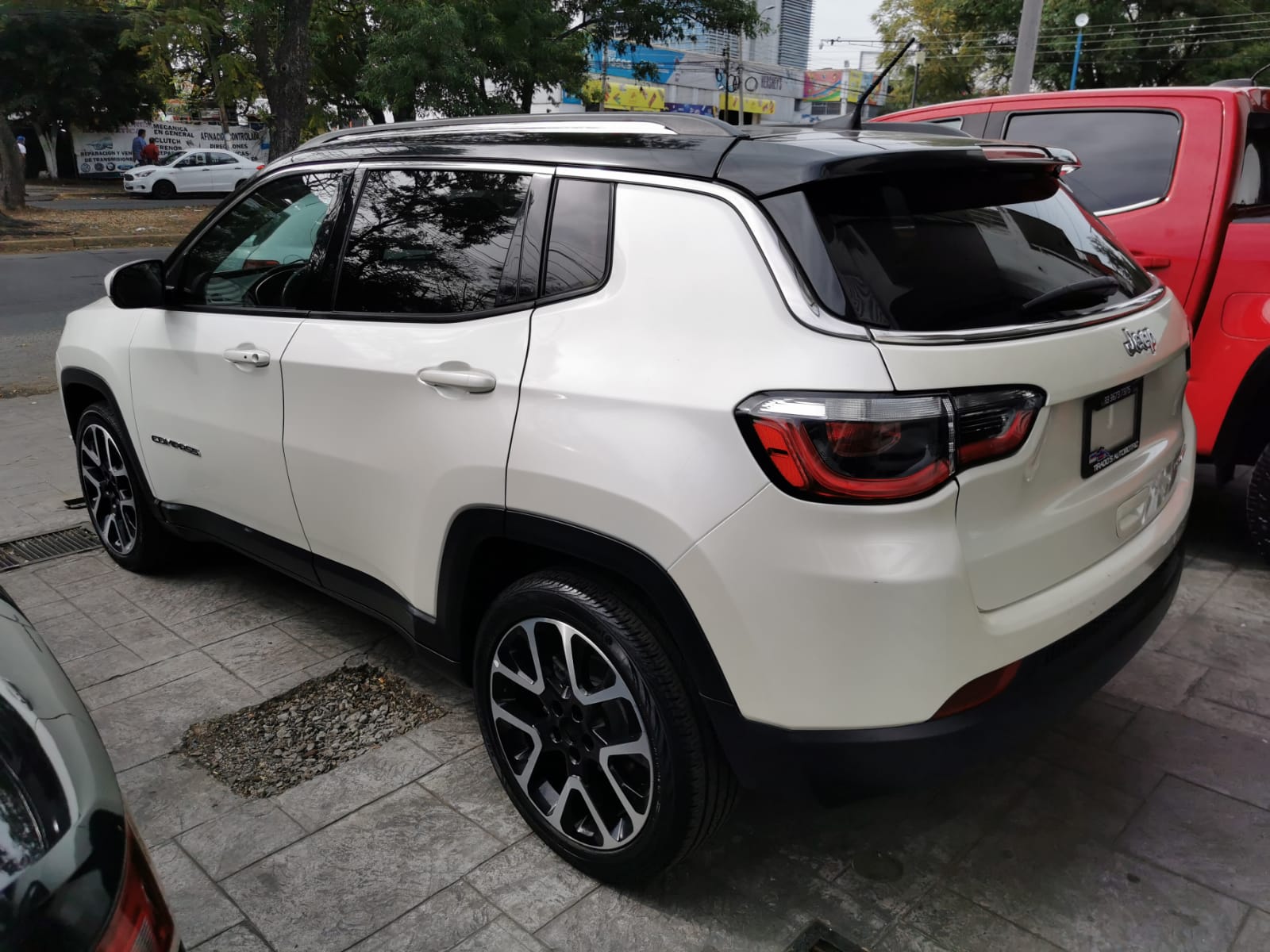 Jeep Compass 2021 LIMITED Automático Blanco