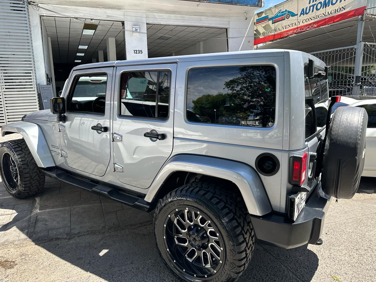 Jeep Wrangler 2015 UNLIMITED SPORT Automático Plata