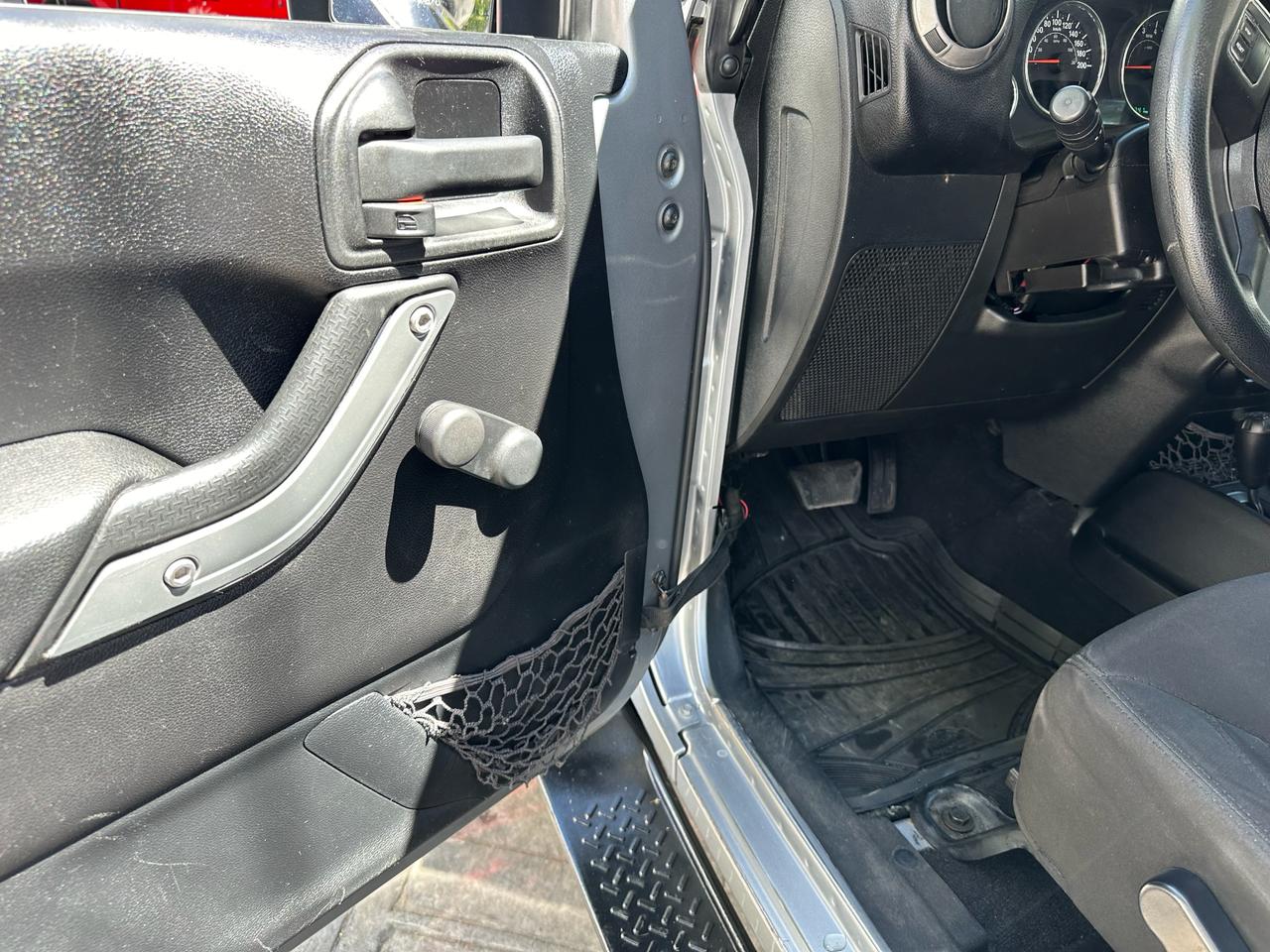 Jeep Wrangler 2015 UNLIMITED SPORT Automático Plata