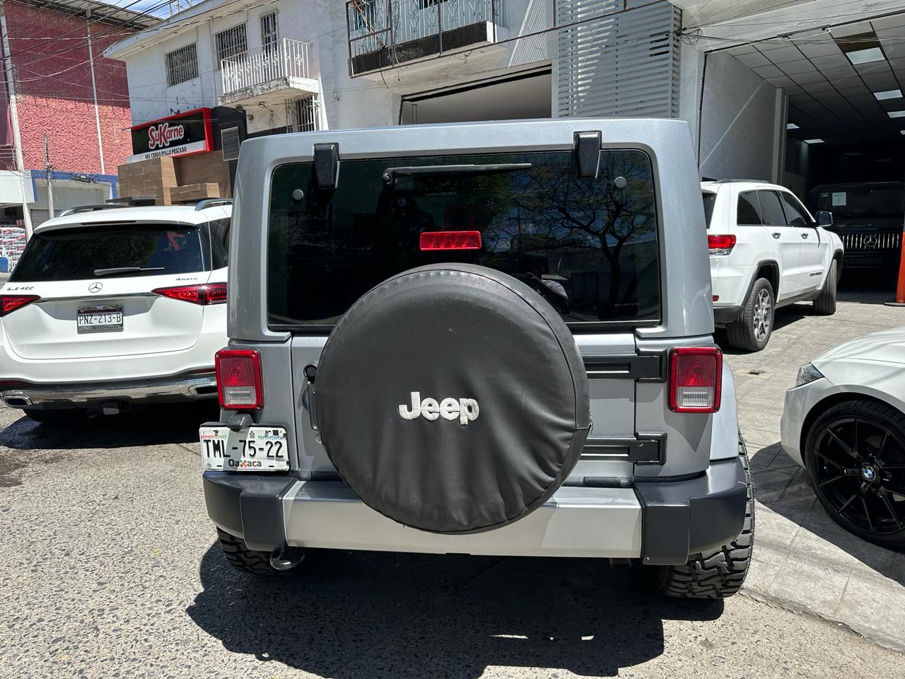 Jeep Wrangler 2015 UNLIMITED SPORT Automático Plata