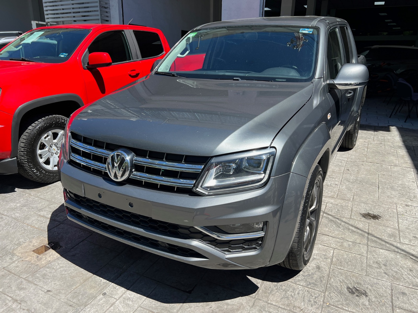 Volkswagen Amarok 2020 HIGHLINE V4 Automático Gris