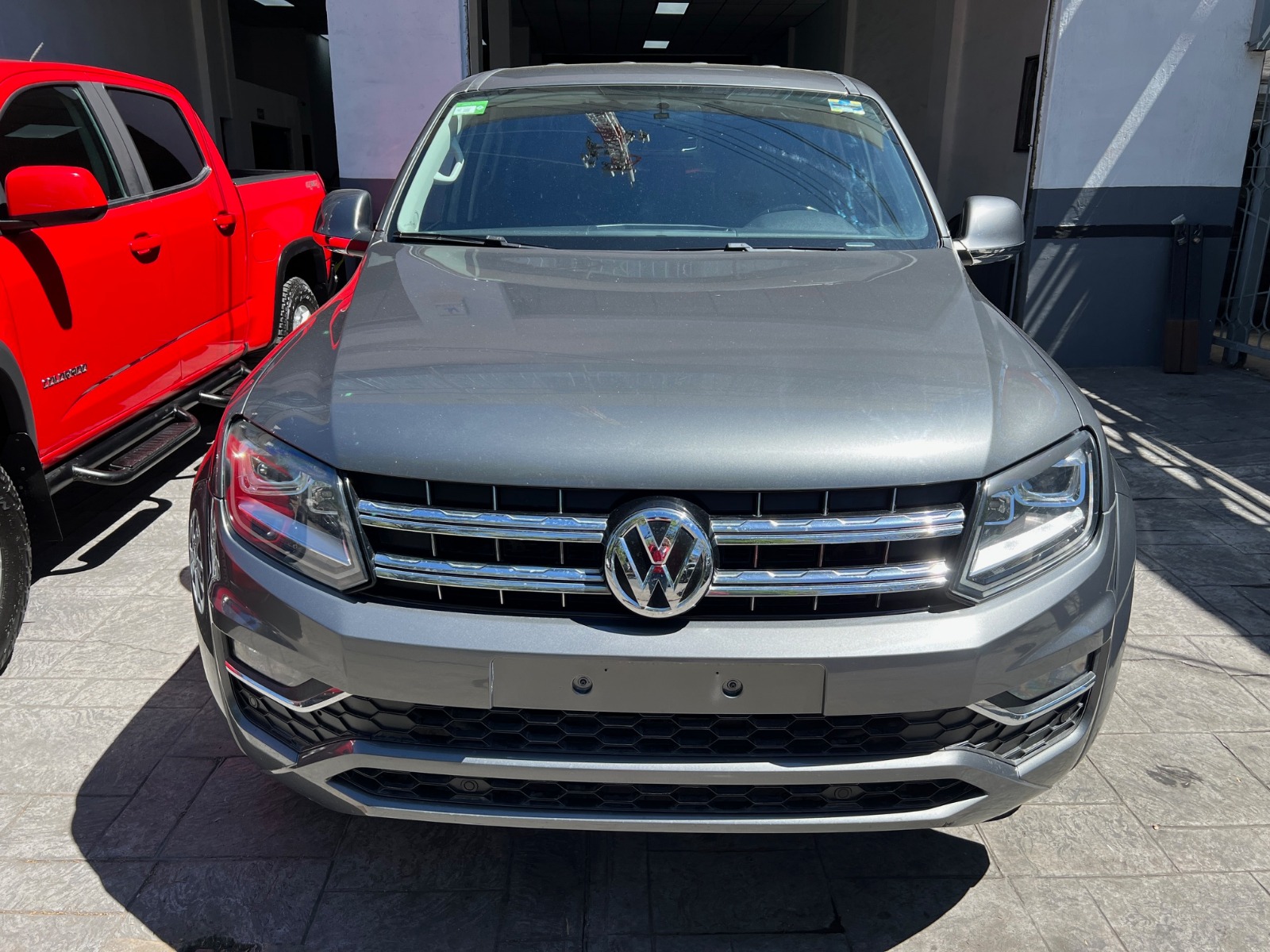Volkswagen Amarok 2020 HIGHLINE V4 Automático Gris