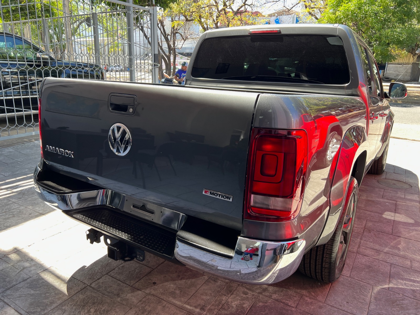 Volkswagen Amarok 2020 HIGHLINE V4 Automático Gris