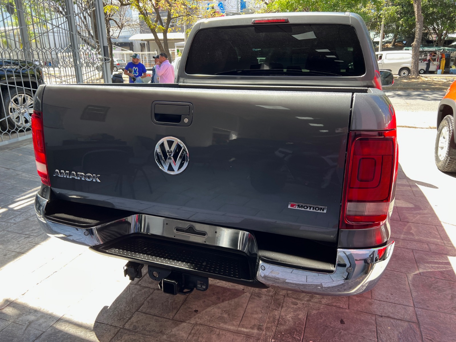 Volkswagen Amarok 2020 HIGHLINE V4 Automático Gris