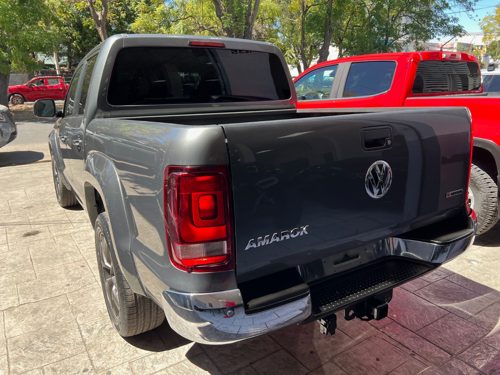 Volkswagen Amarok 2020 HIGHLINE V4 Automático Gris