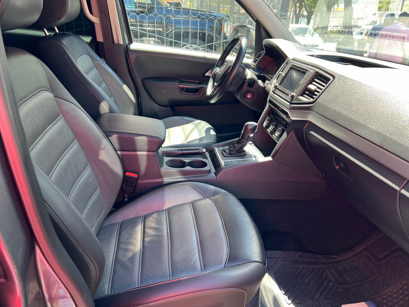 Volkswagen Amarok 2020 HIGHLINE V4 Automático Gris