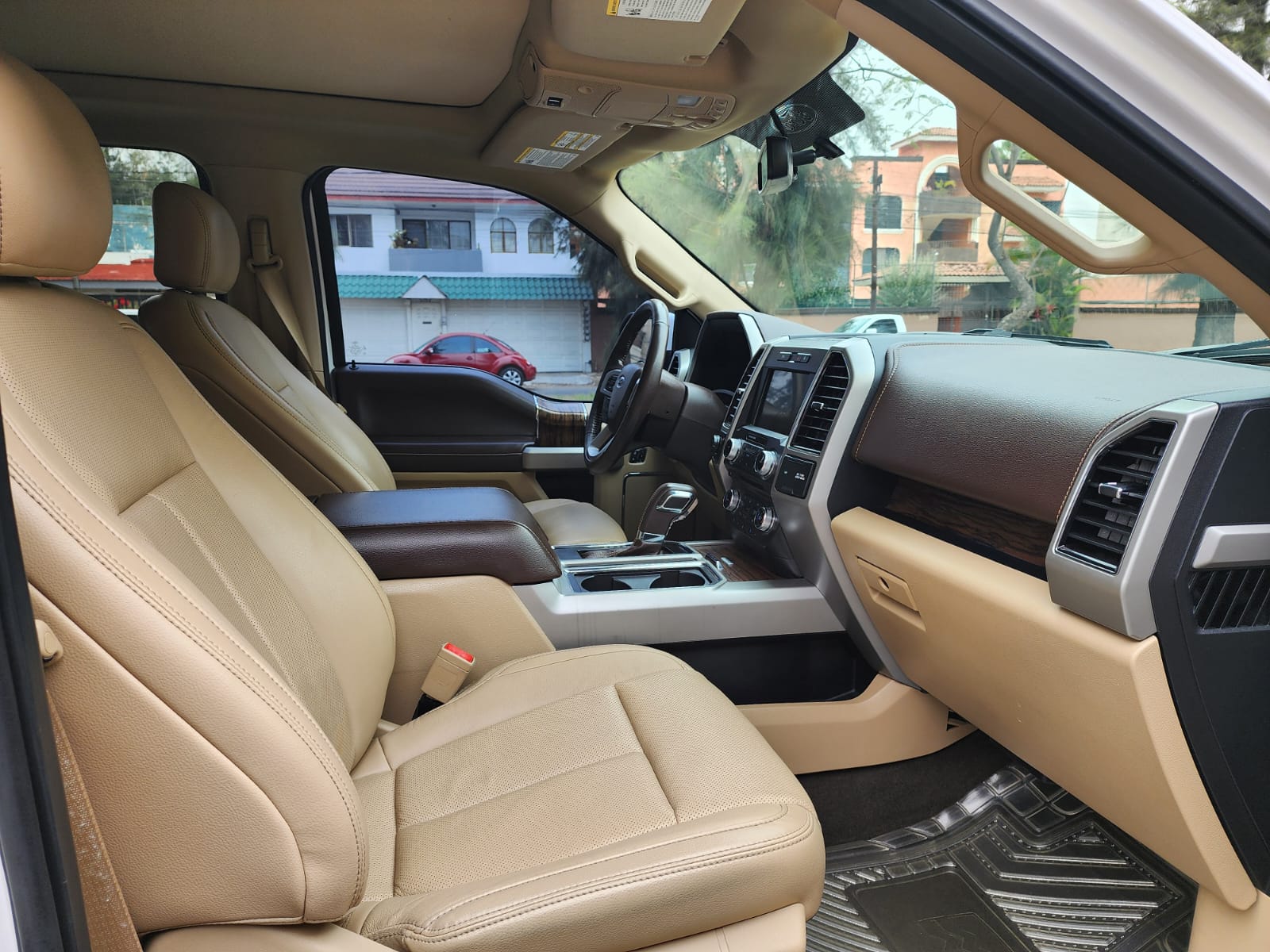 Ford Lobo 2018 Lariat 4X4 Automático Blanco