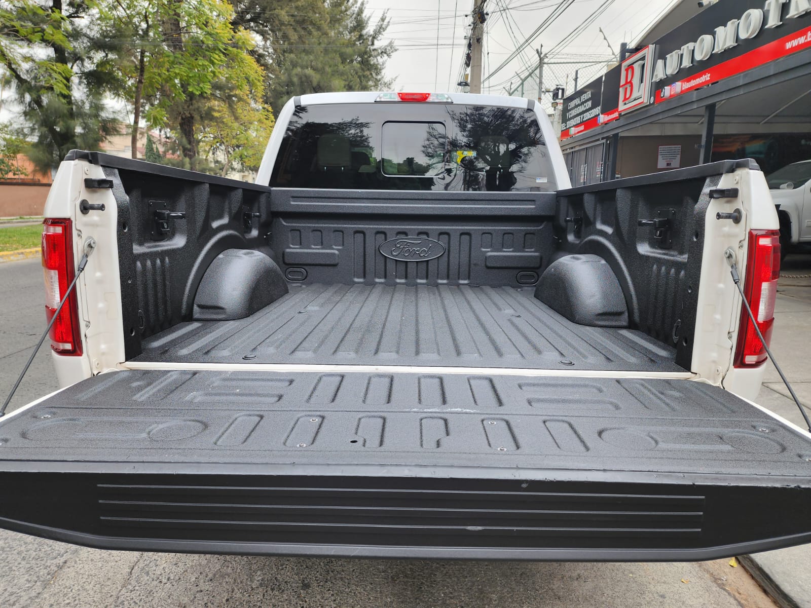 Ford Lobo 2018 Lariat 4X4 Automático Blanco