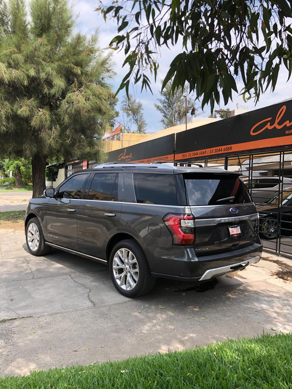 Ford Expedition 2018 PLATINUM 4X4 Automático Gris