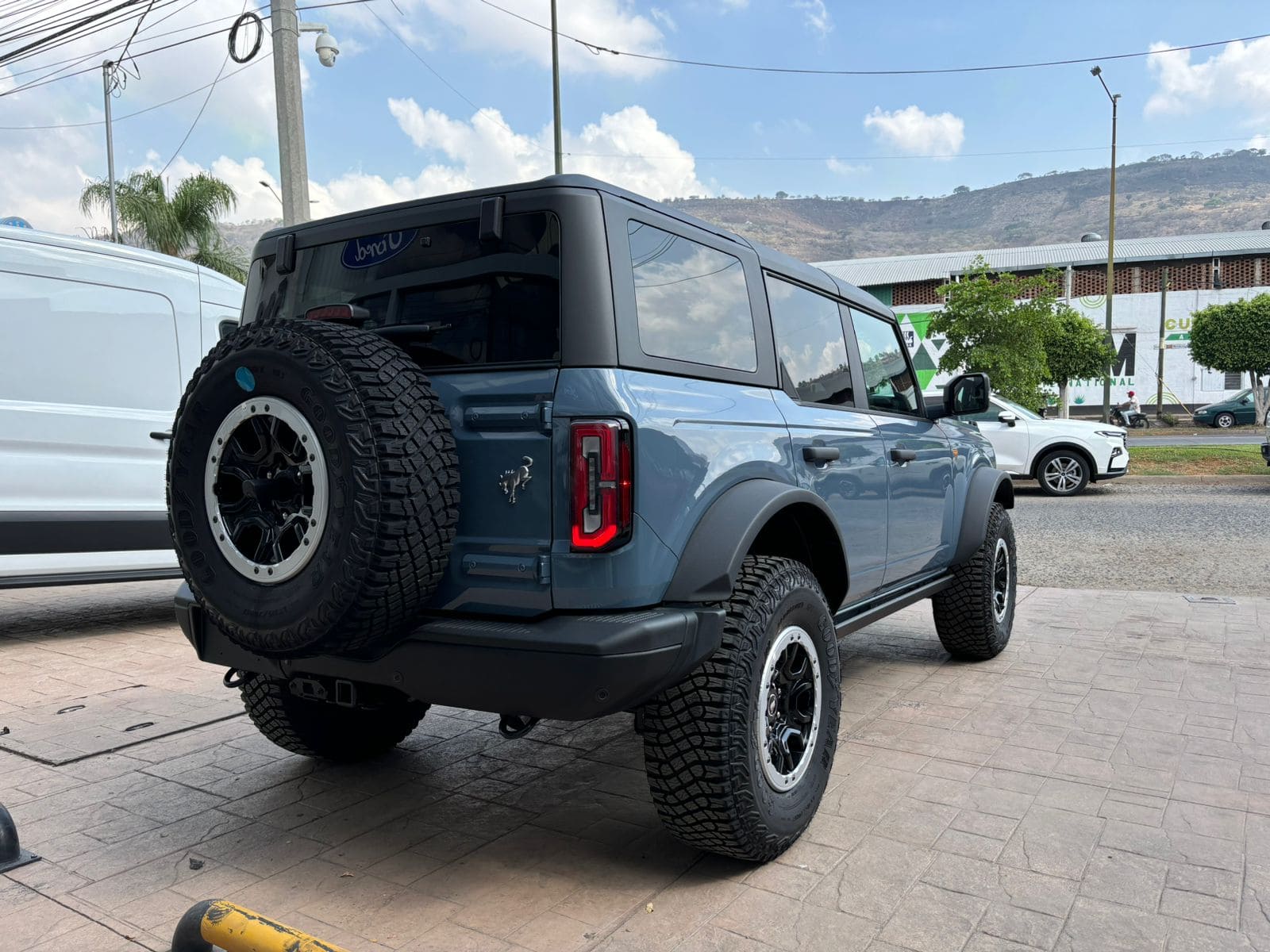Ford Bronco 2024 Badlands 4 Puertas V6 2.7l Gtdi Automático Azul