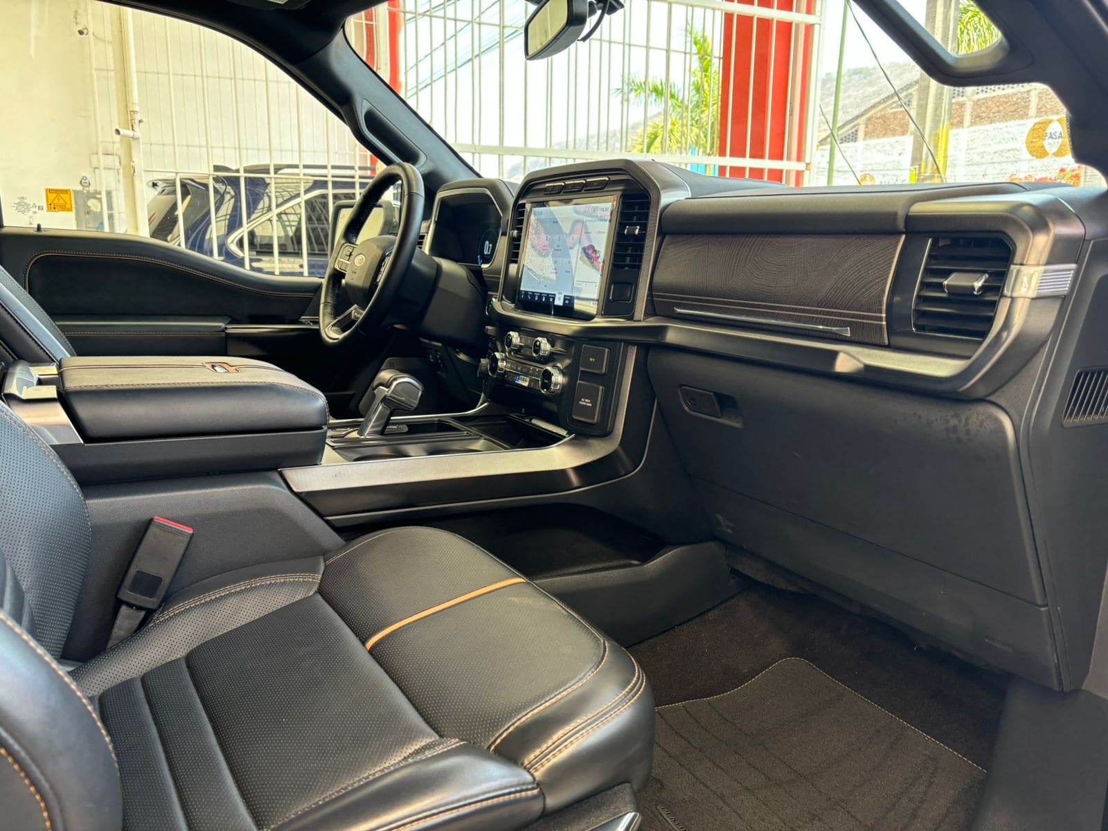Ford Lobo 2022 Platinum Crew Cab Automático Blanco