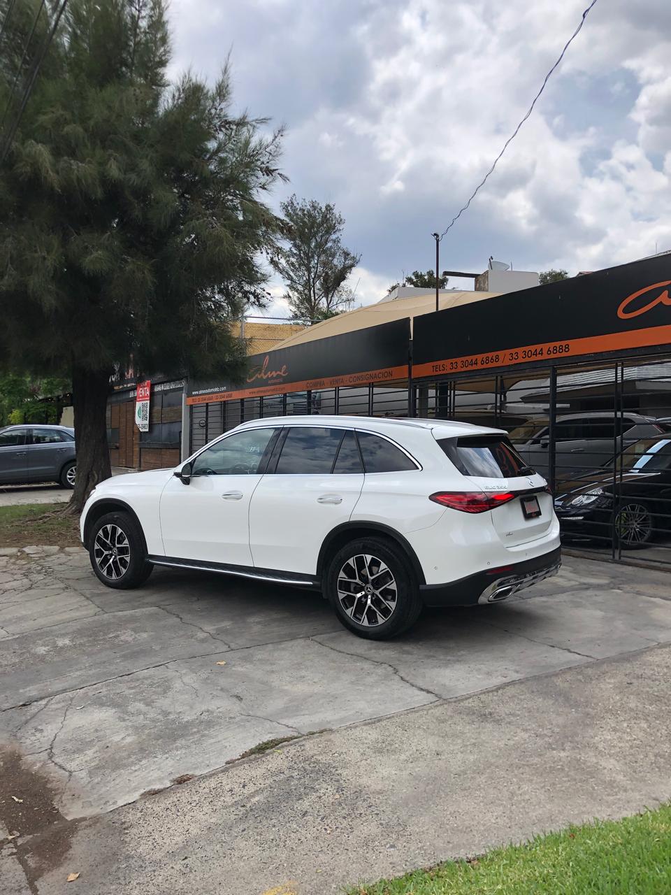 Mercedes-Benz Clase GLC 2023 300 Automático Blanco