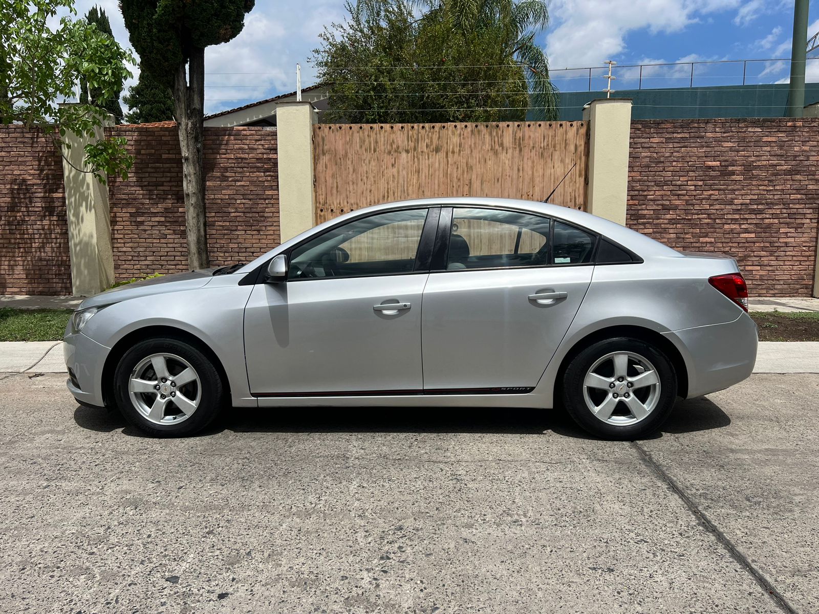 Chevrolet Cruze 2011 LS Automático Plata