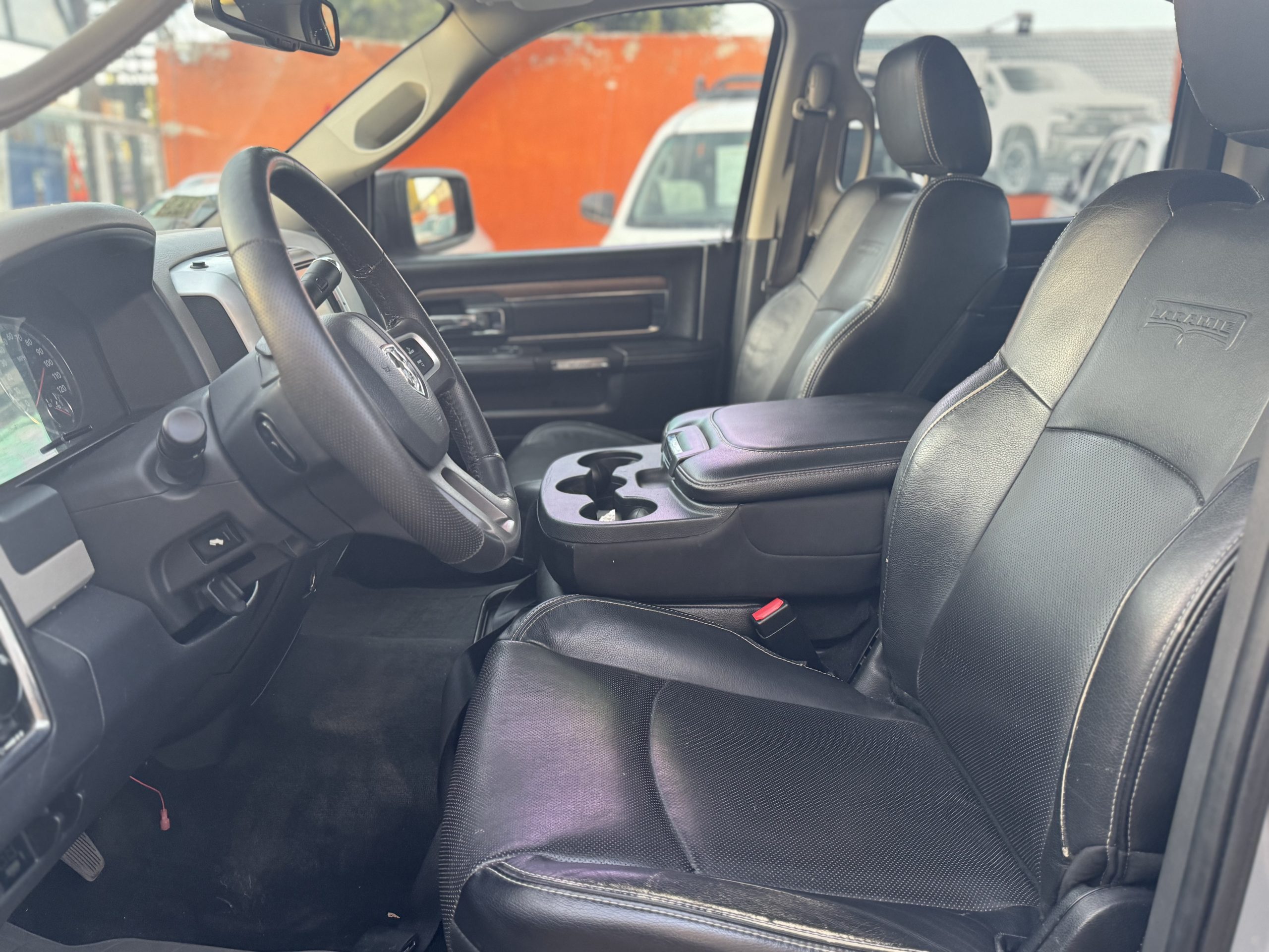 Dodge RAM 2010 Diesel 4x4 motor 6.7 li Automático Gris