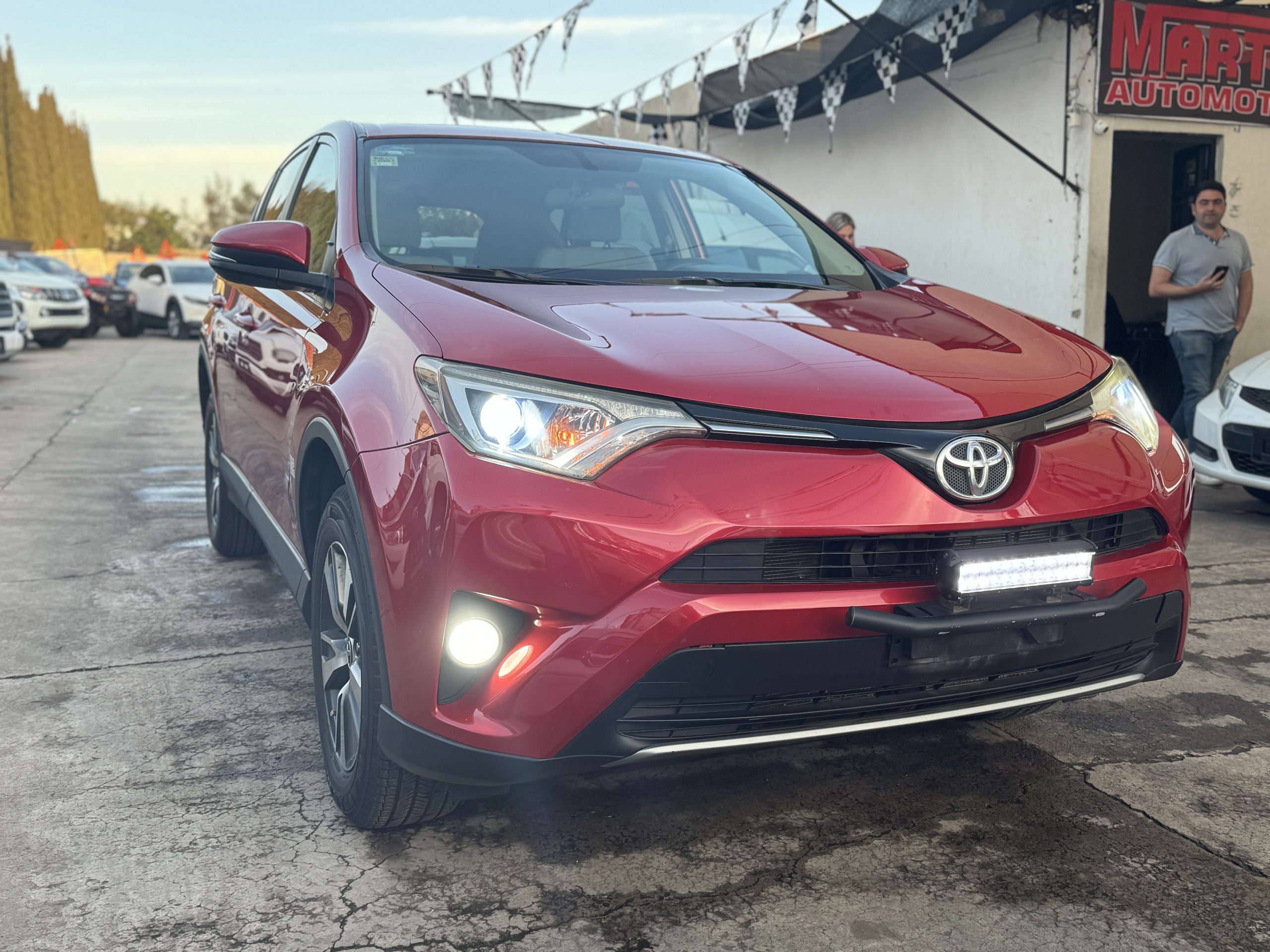 Toyota Rav4 2017 Xle awd Automático Rojo