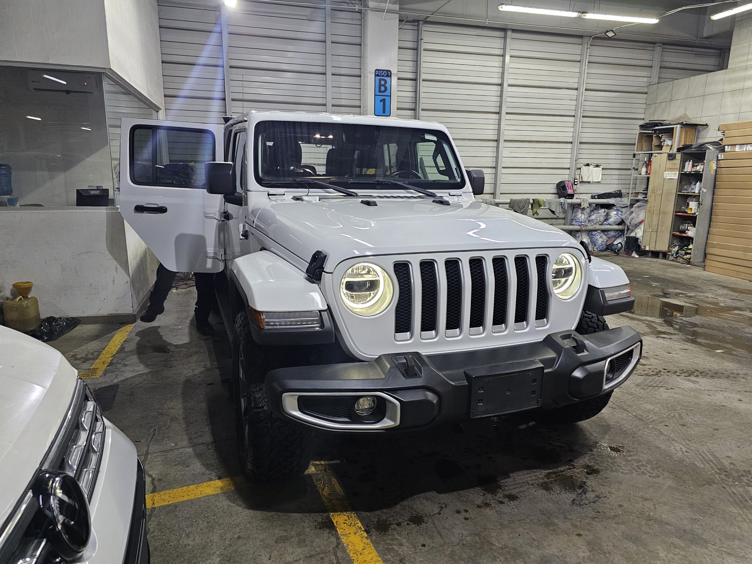 Jeep Wrangler 2022 Wrangler Unlimited Sahara Automático Blanco