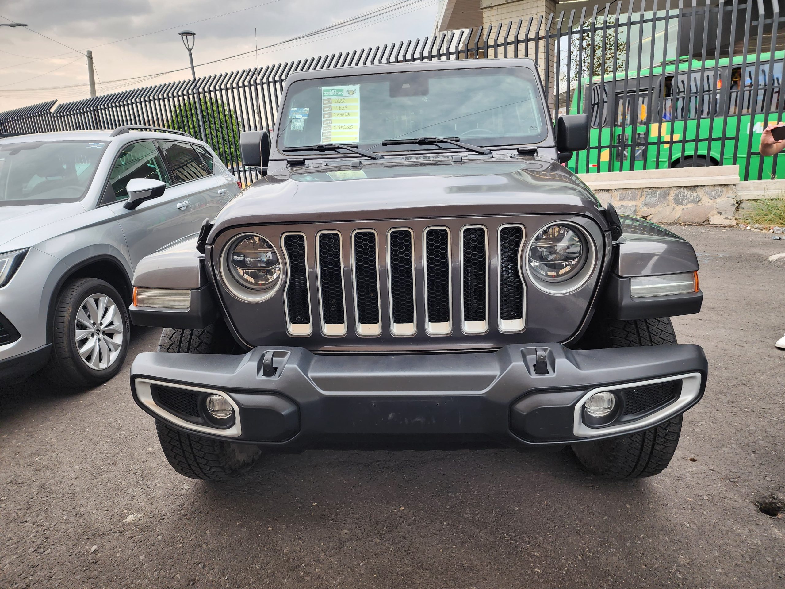 Jeep Wrangler 2022 Wrangler Unlimited Sahara Automático Gris