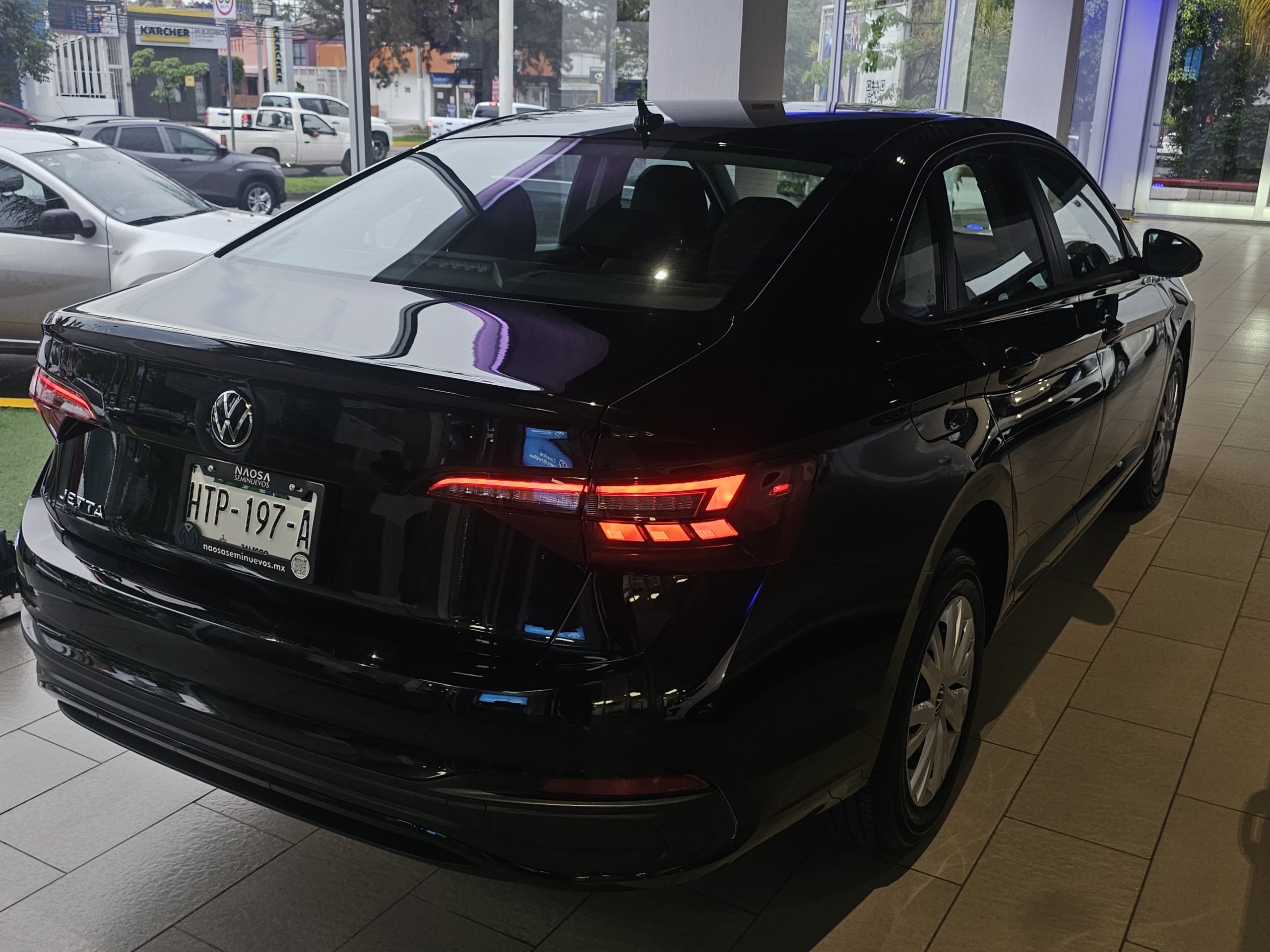 Volkswagen Jetta 2023 Trendline Automático Negro