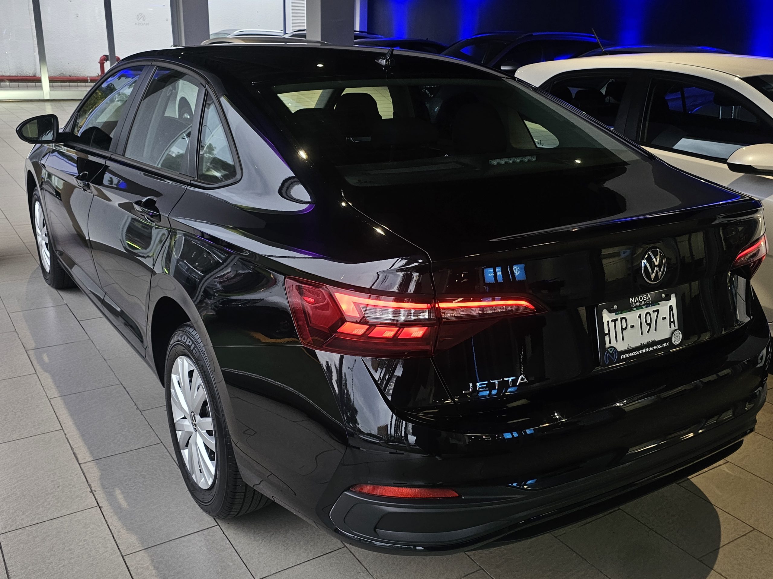 Volkswagen Jetta 2023 Trendline Automático Negro