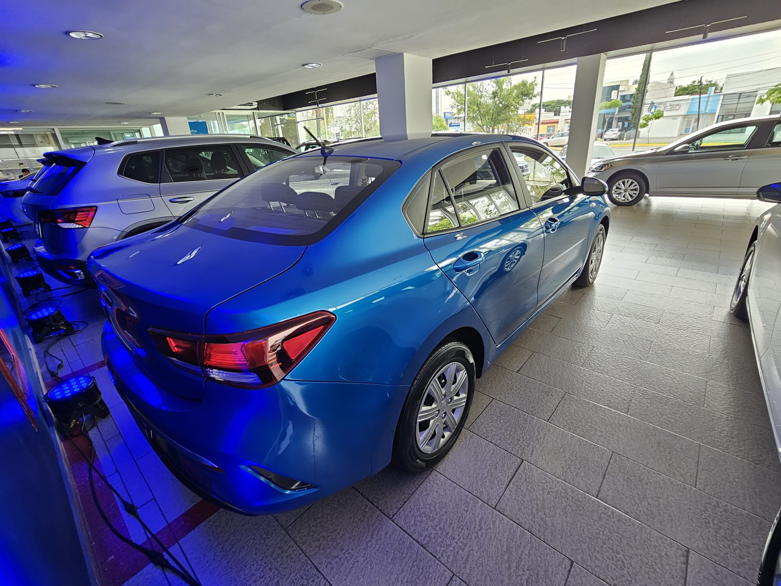 Kia Rio 2022 L Automático Azul