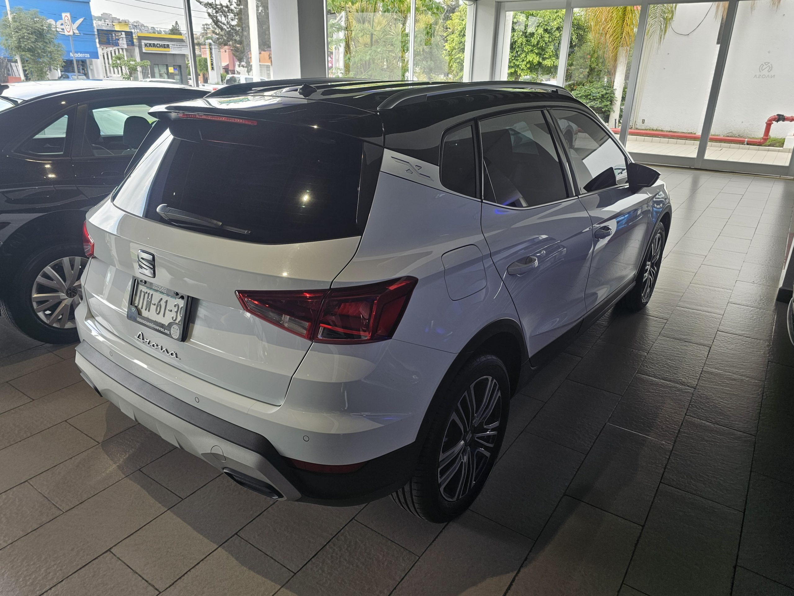 Seat Arona 2023 Xperience Automático Blanco