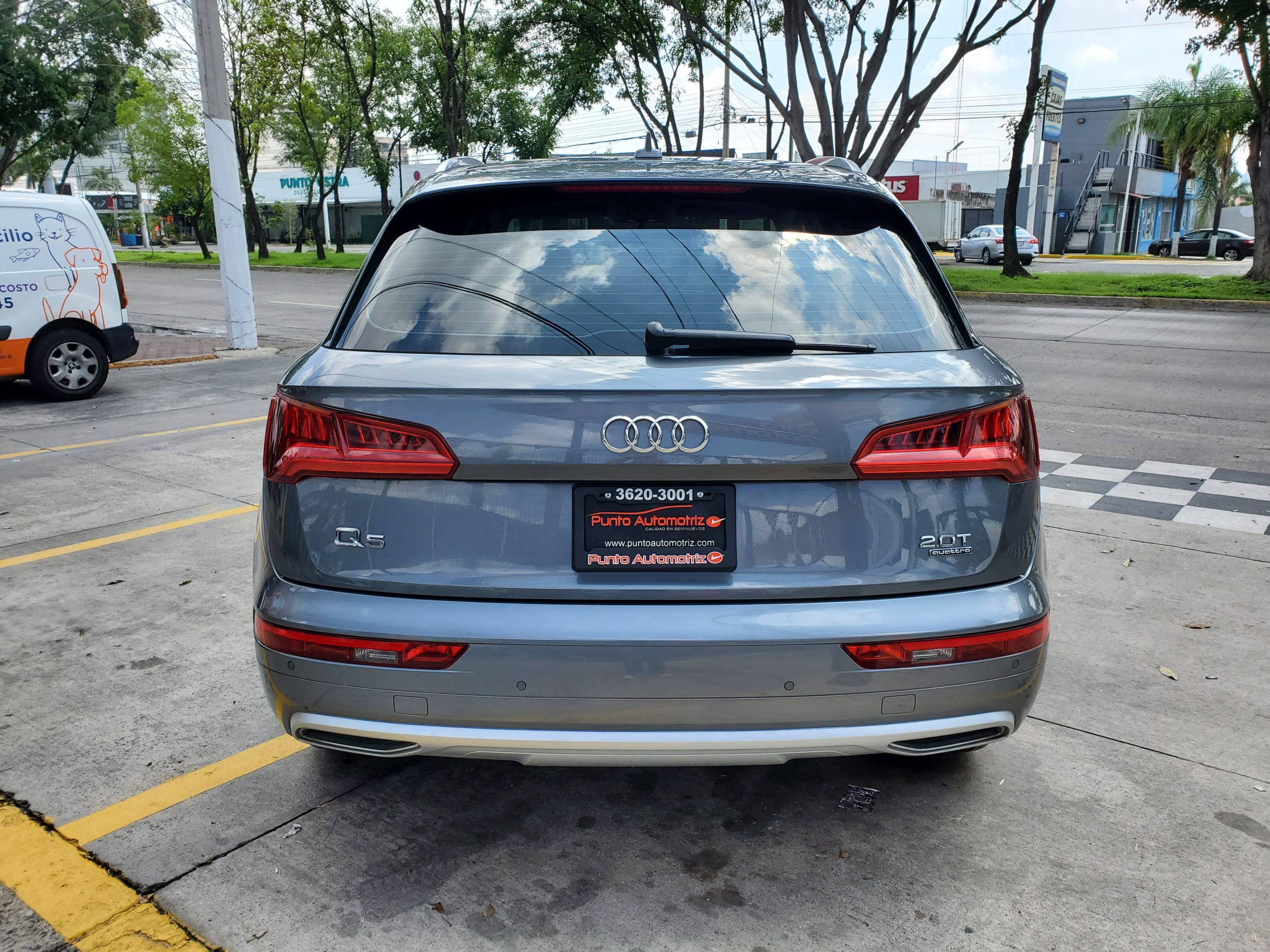 Audi Q5 2018 Select Automático Gris