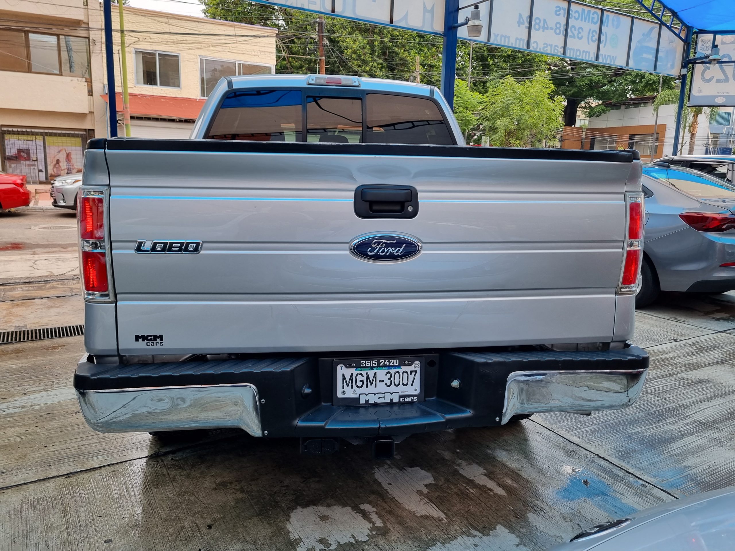 Ford Lobo 2014 XLT 4x2 DOBLE CABINA Automático Plata