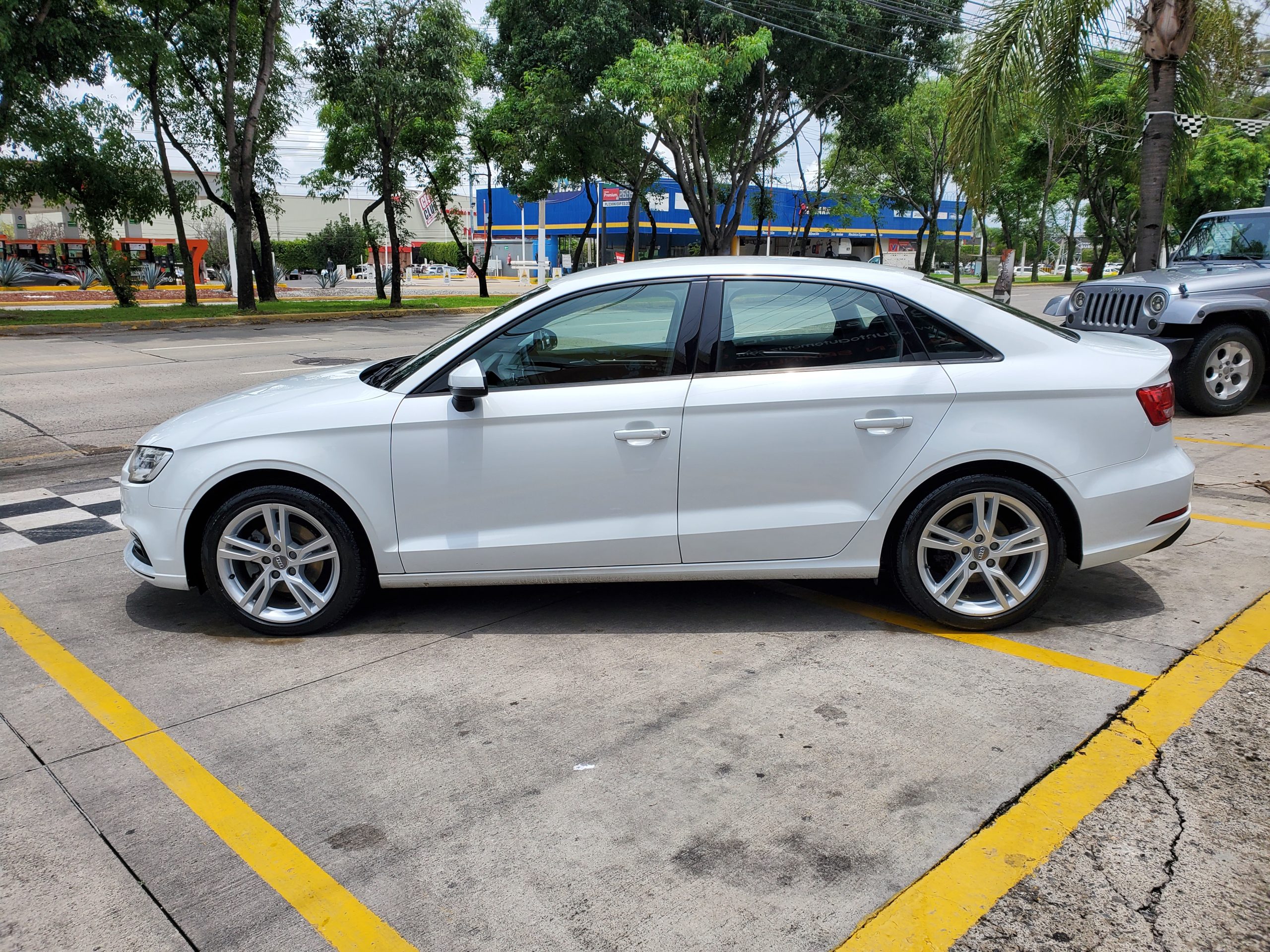 Audi A3 2019 Dynamic 1.4 Automático Blanco