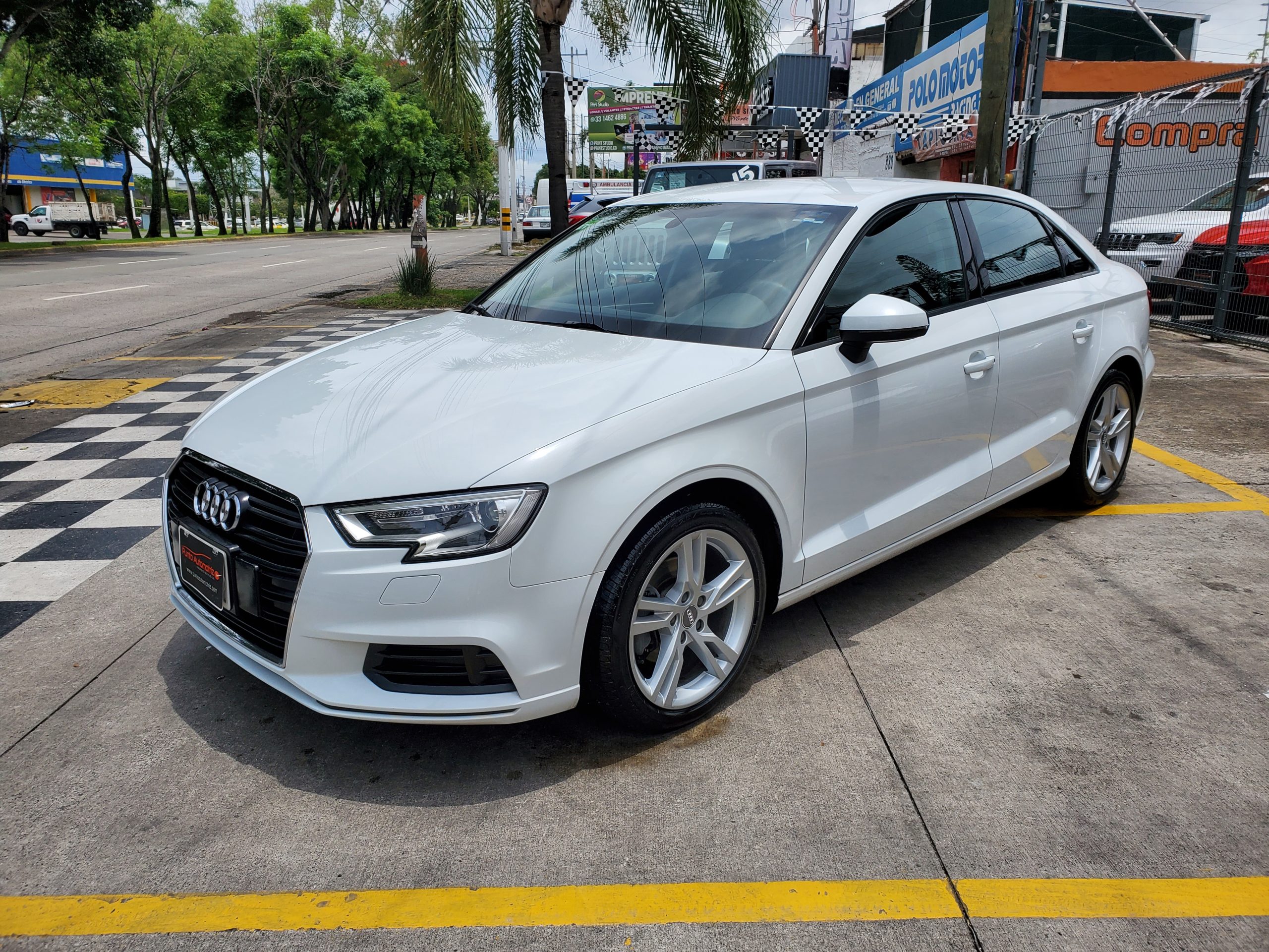 Audi A3 2019 Dynamic 1.4 Automático Blanco