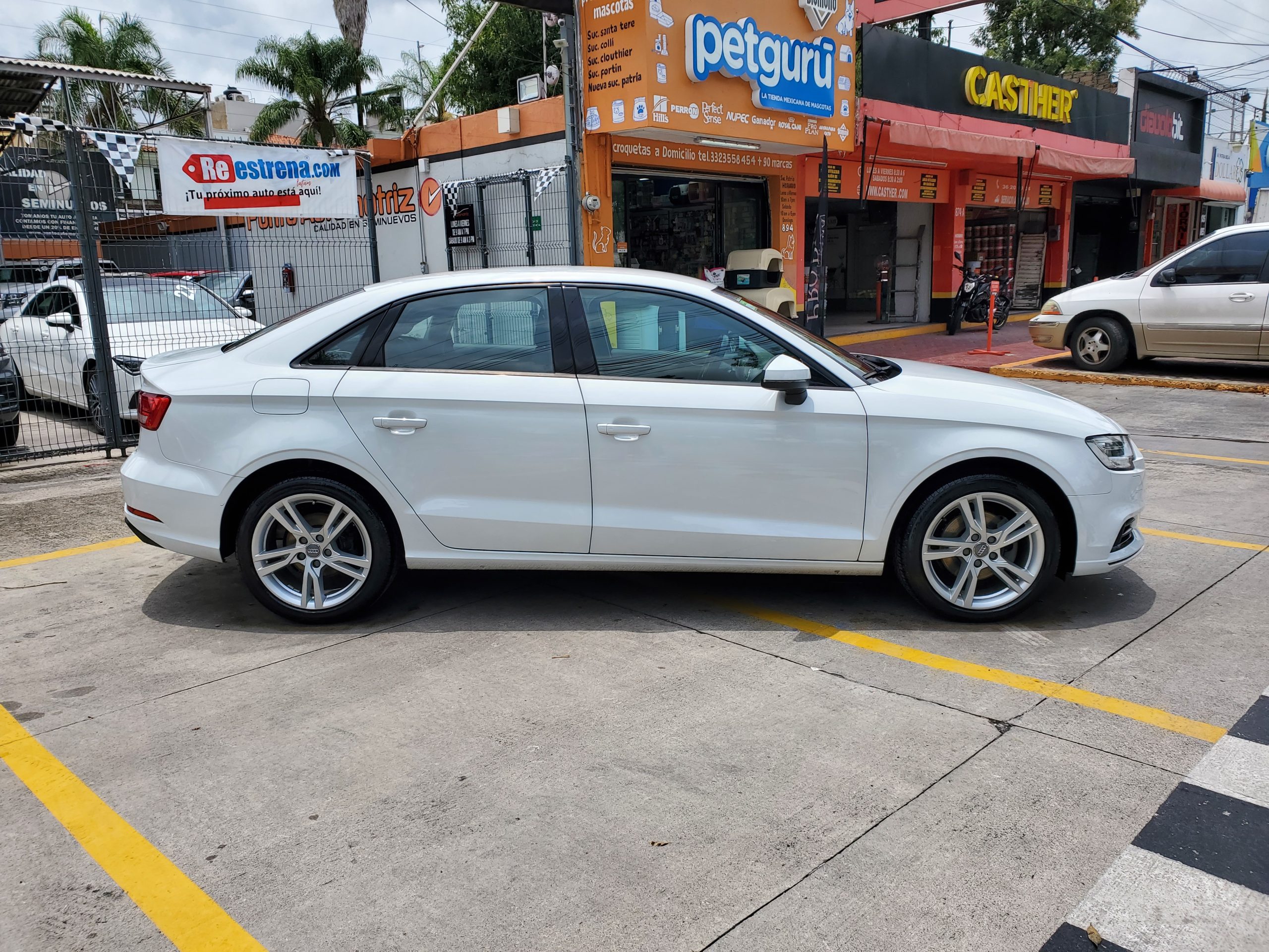 Audi A3 2019 Dynamic 1.4 Automático Blanco