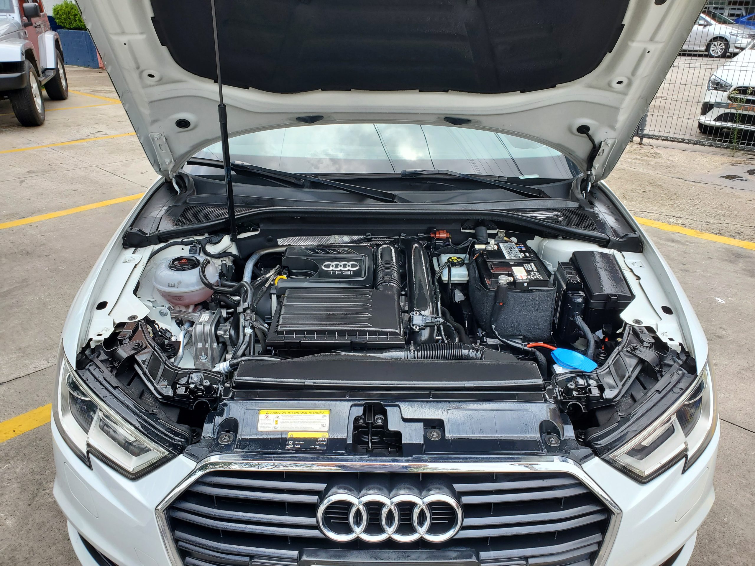 Audi A3 2019 Dynamic 1.4 Automático Blanco