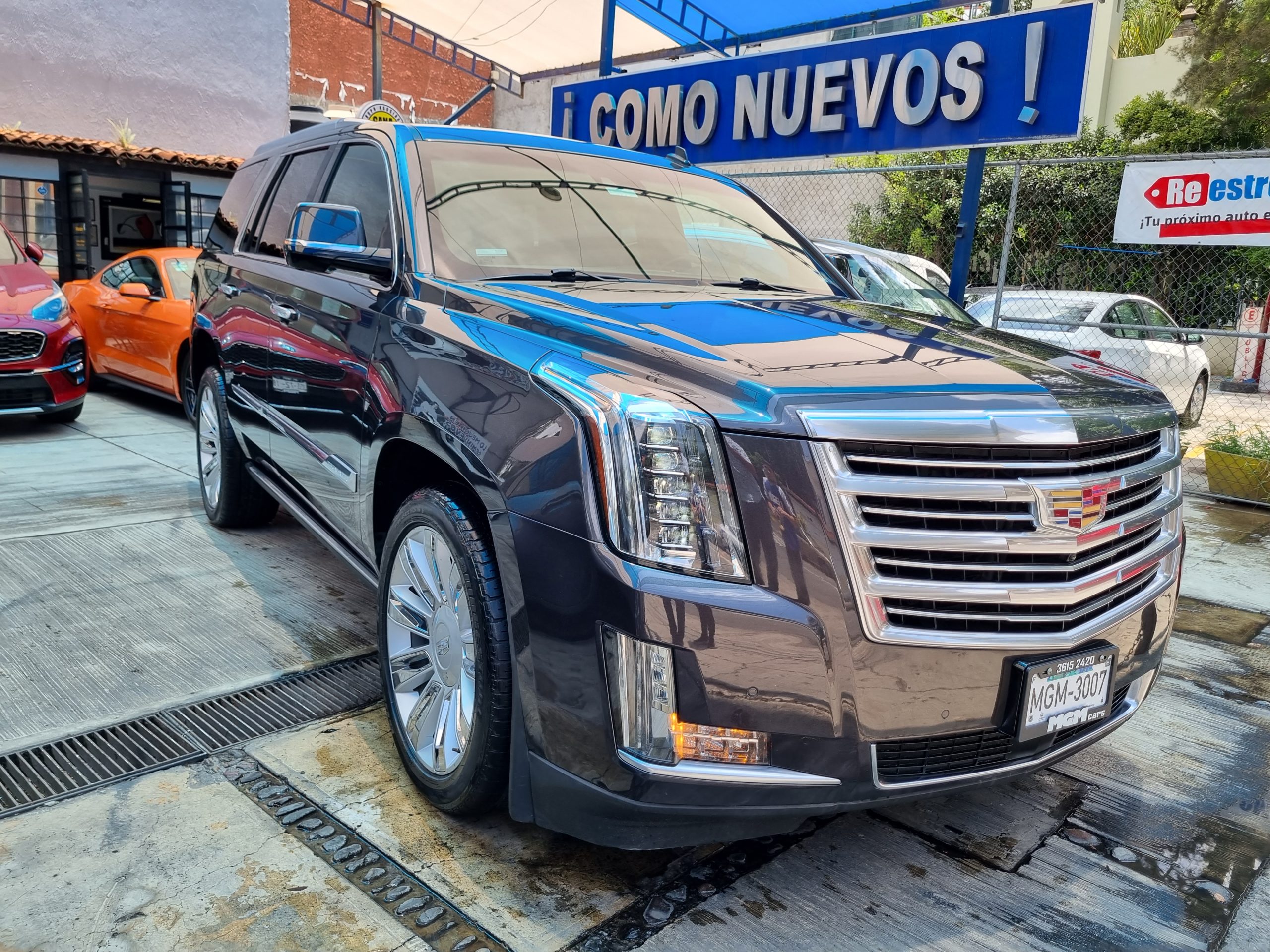 Cadillac Escalade 2015 ESCALADE PLATINUM Automático Gris