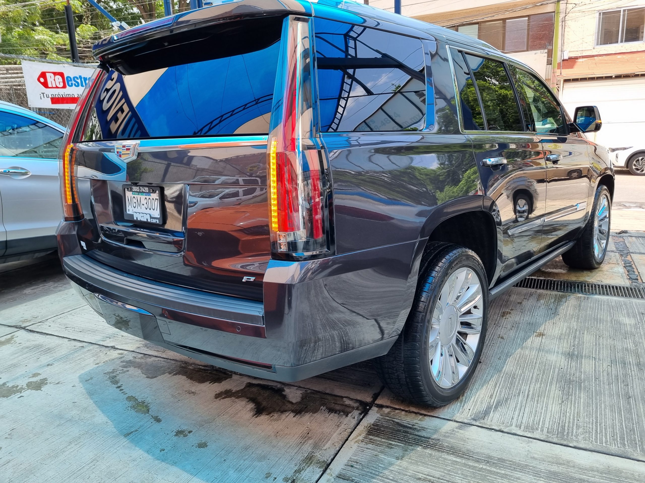 Cadillac Escalade 2015 ESCALADE PLATINUM Automático Gris