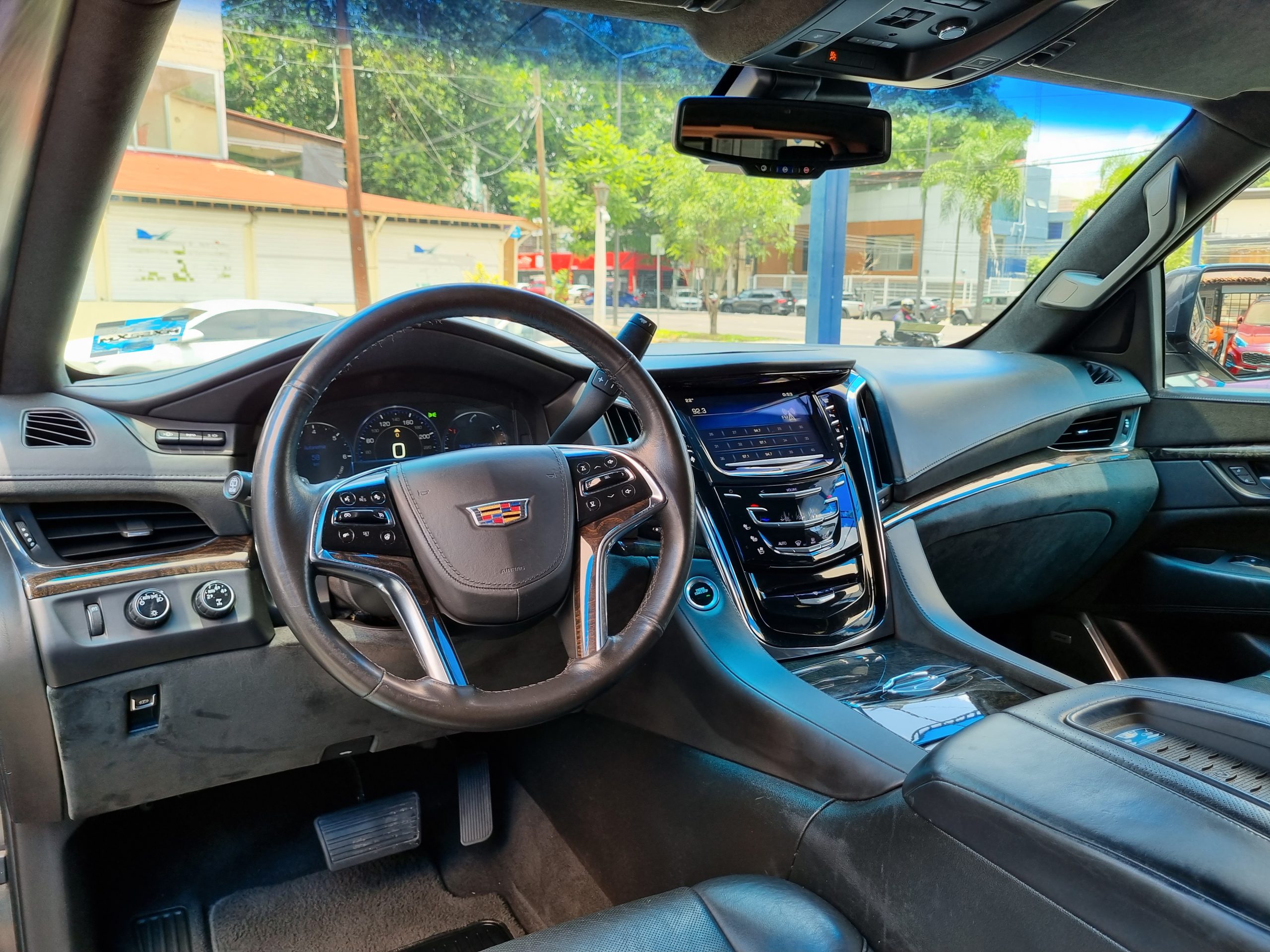 Cadillac Escalade 2015 ESCALADE PLATINUM Automático Gris